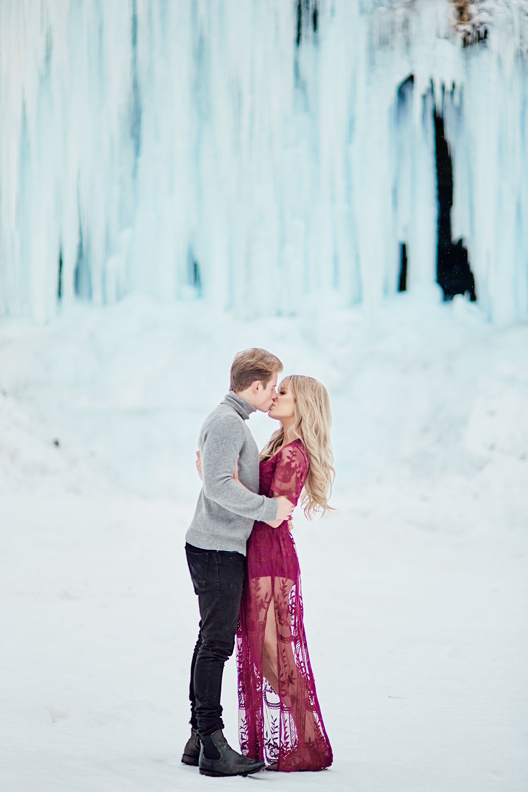 Minnehaha-Falls-Engagement-How-He-Asked-Minnesota-Aldrich-Mansion-Warwick-Rhode-Island-Perry-James-Photography_0909.jpg