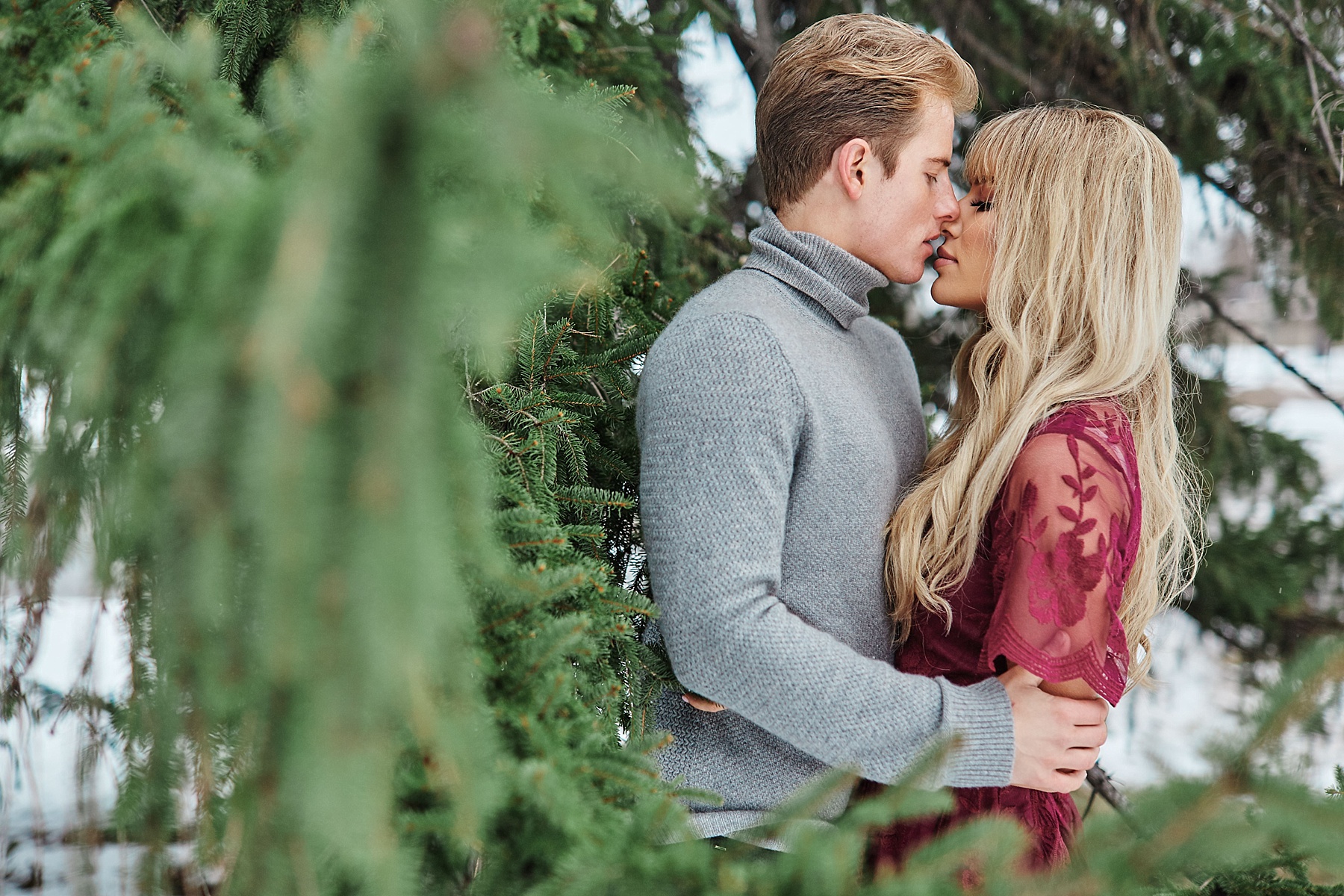 Minnehaha-Falls-Engagement-How-He-Asked-Minnesota-Aldrich-Mansion-Warwick-Rhode-Island-Perry-James-Photography_0912.jpg