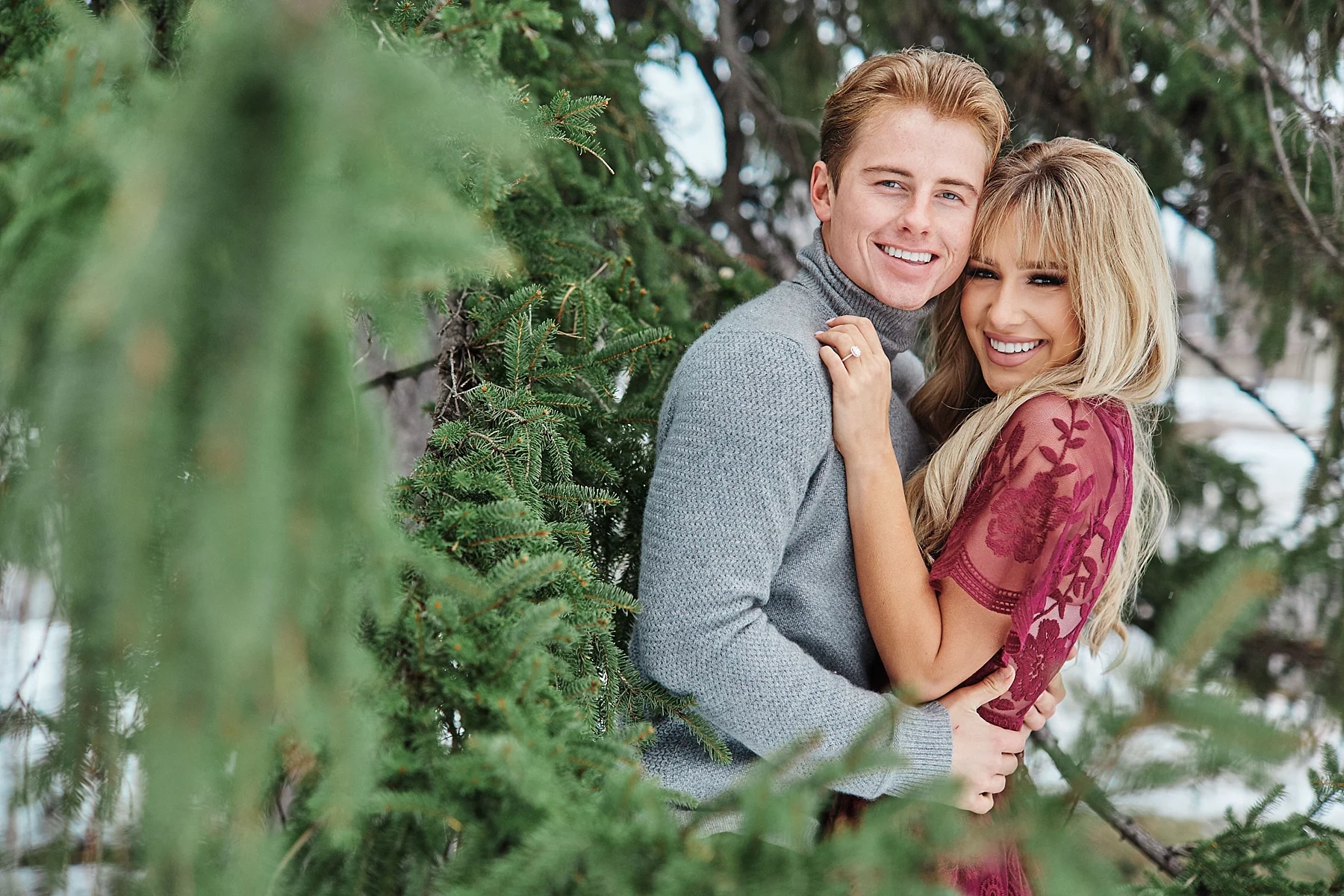 Jamey & Taylor | Minnehaha Falls Winter Engagement