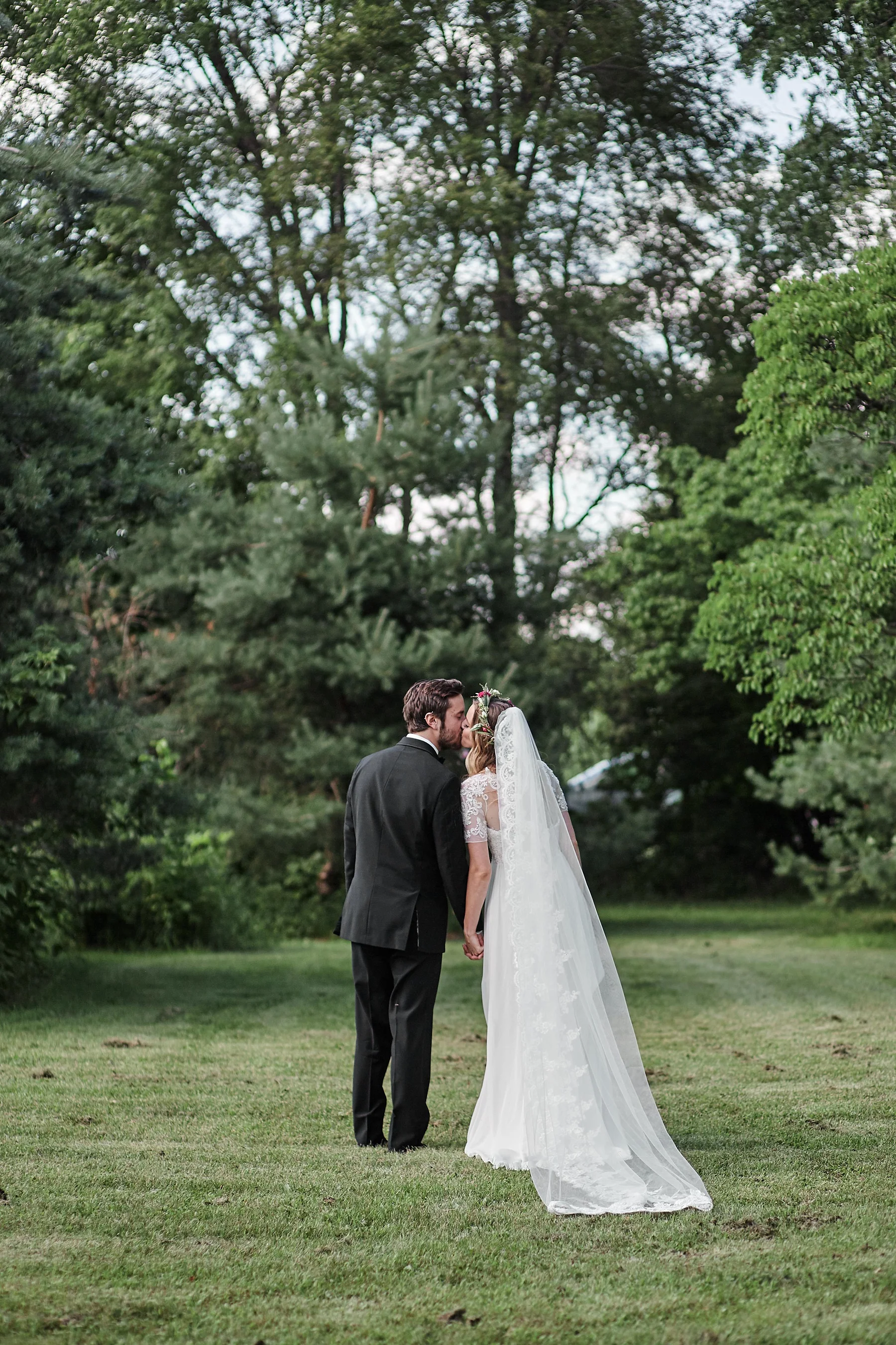 Fairhaven-Farm-South-Haven-Minnesota-Barn-Outdoor-Wedding-Josh-Kailey_0947.jpg