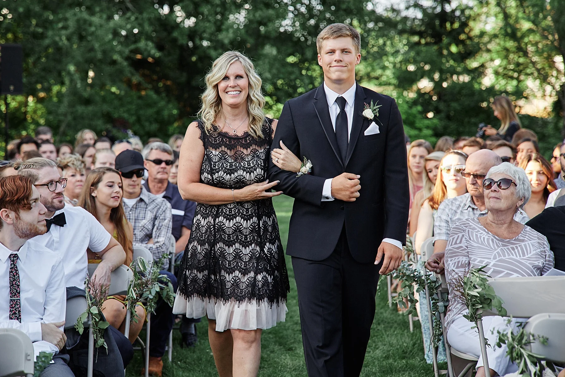 Fairhaven-Farm-South-Haven-Minnesota-Barn-Outdoor-Wedding-Josh-Kailey_0981.jpg