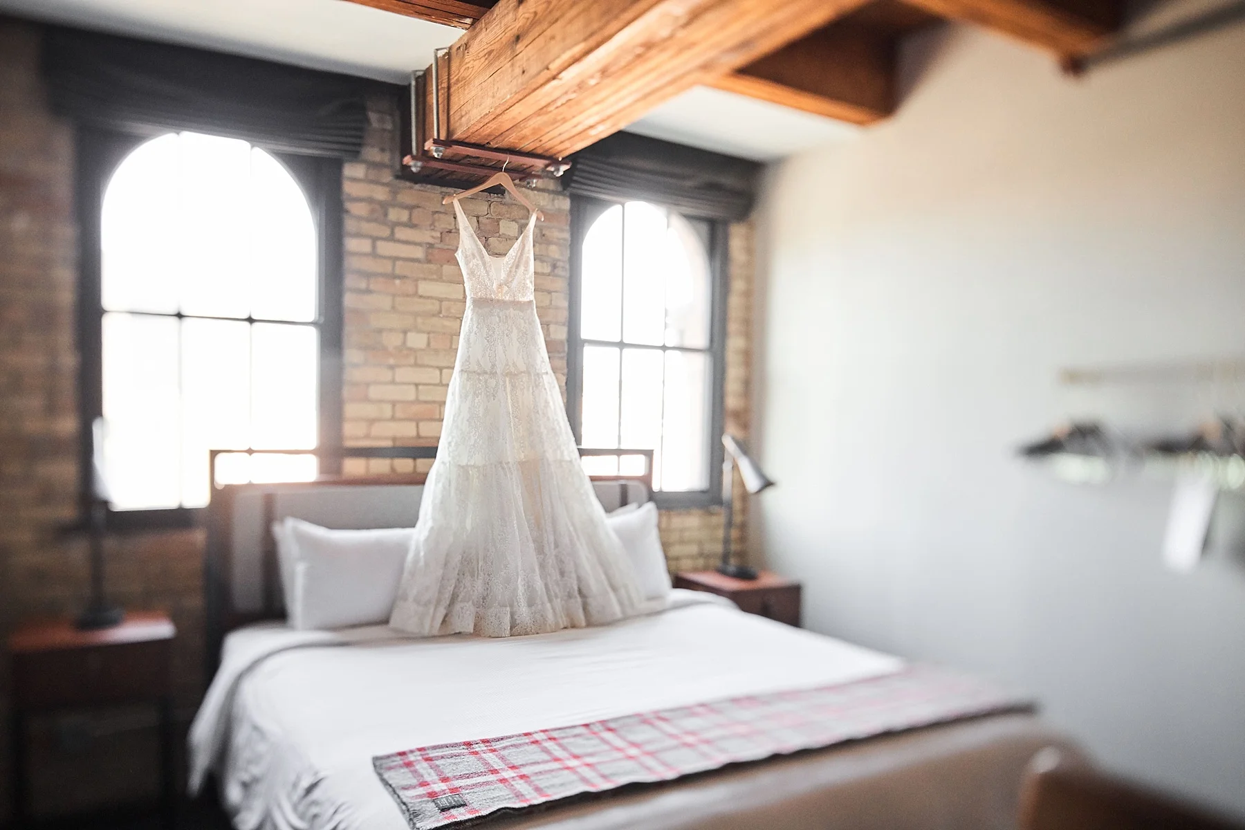 Hewing-Hotel-Minneapolis-Minnesota-Wedding-Rooftop-Bride-Engaged_1107.jpg