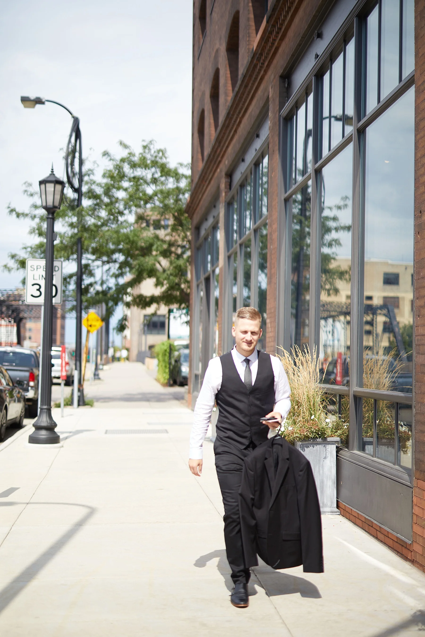 Hewing-Hotel-Minneapolis-Minnesota-Wedding-Rooftop-Bride-Engaged_1128.jpg