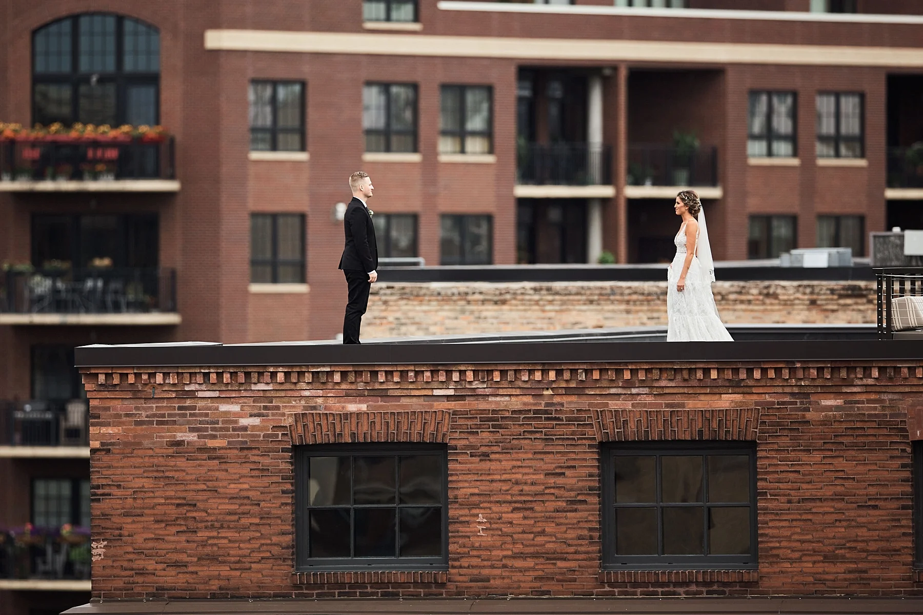 Hewing-Hotel-Minneapolis-Minnesota-Wedding-Rooftop-Bride-Engaged_1148.jpg