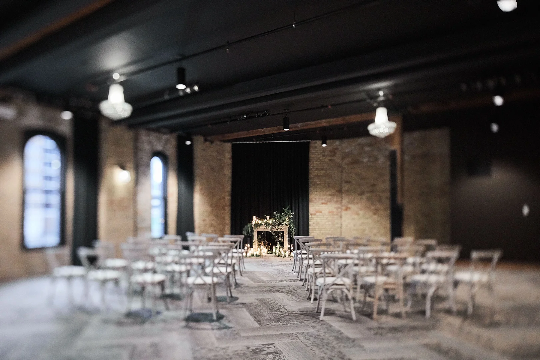 Hewing-Hotel-Minneapolis-Minnesota-Wedding-Rooftop-Bride-Engaged_1164.jpg