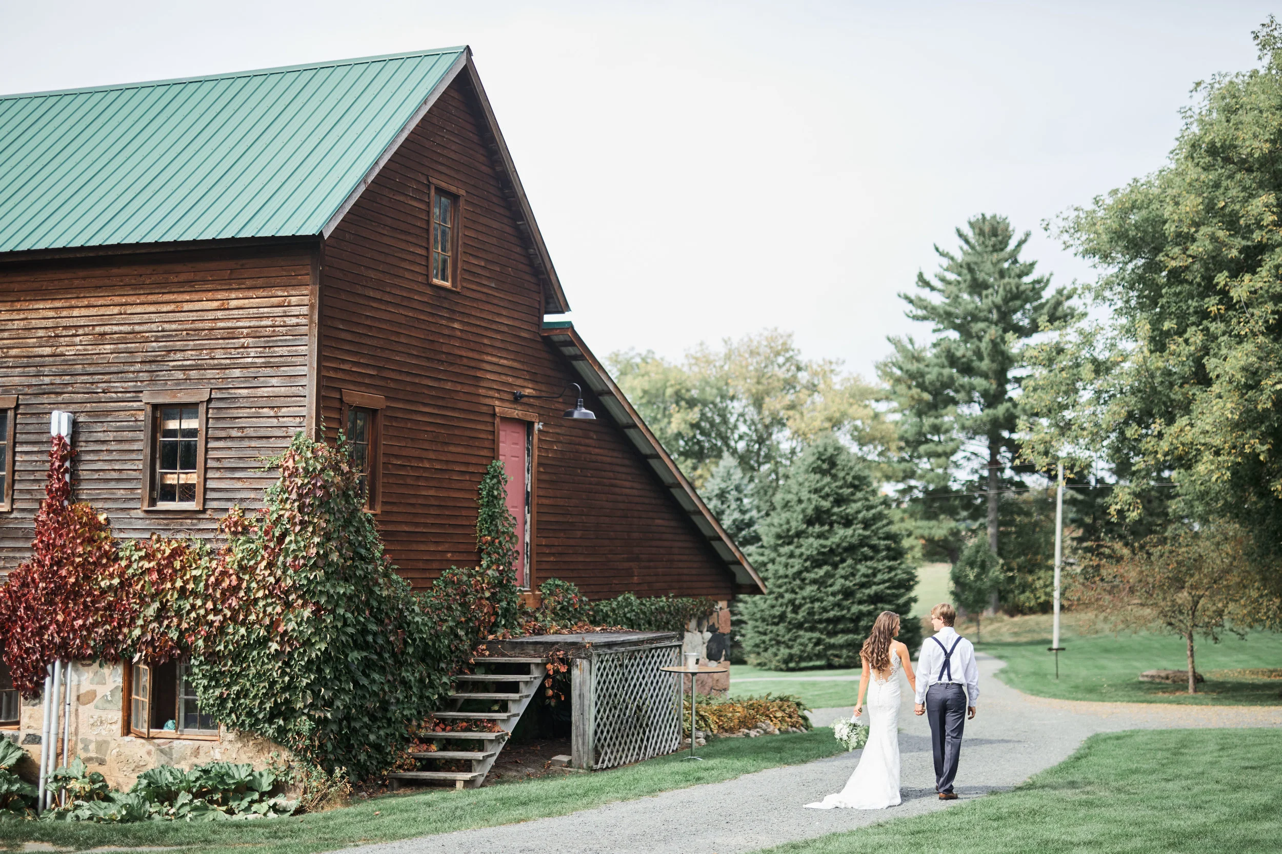 Birch-hill-barn-wedding-minneapolis-minnesota 2.jpg