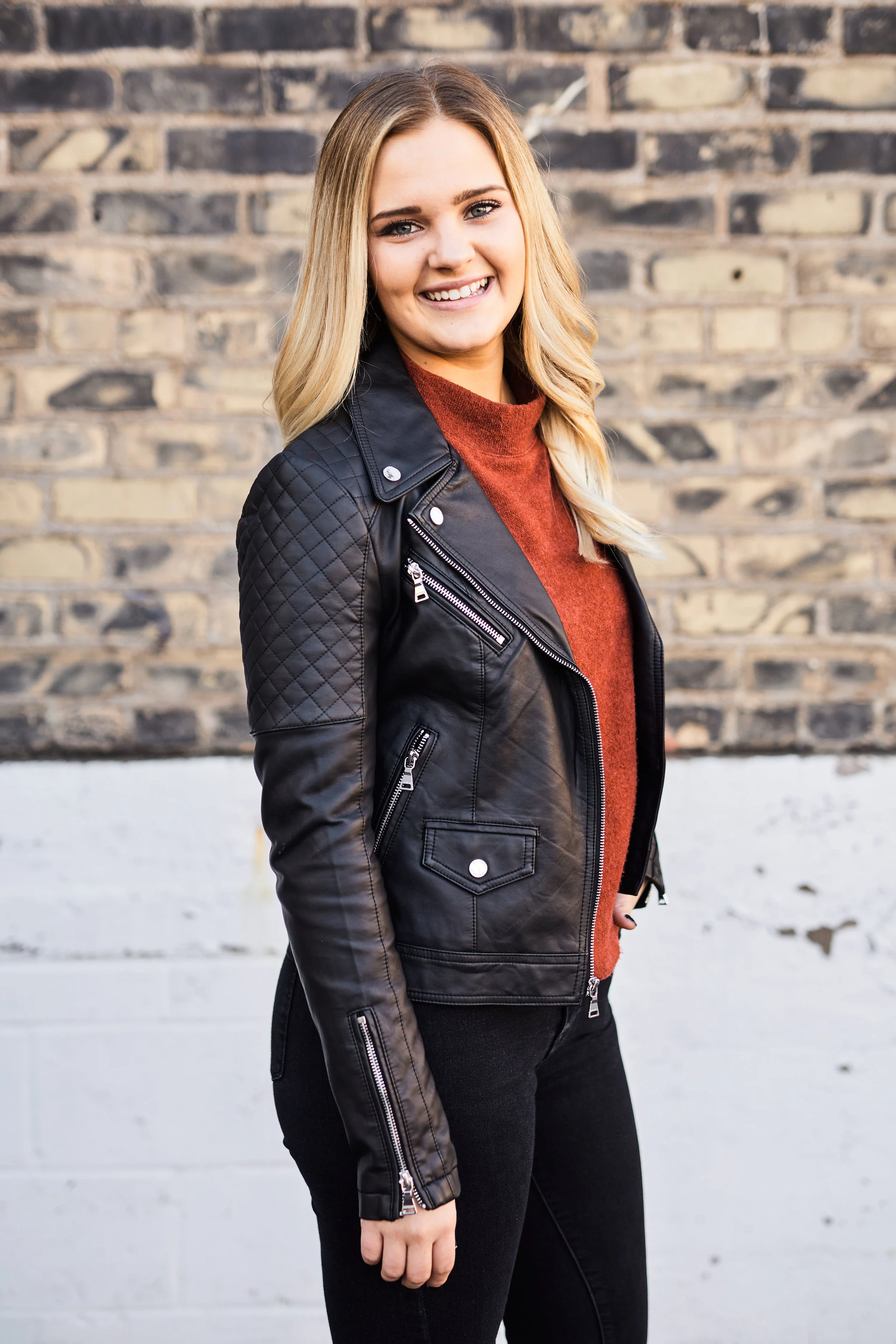 Minneapolis-Senior-Photos-Lauren-Freitag102.jpg