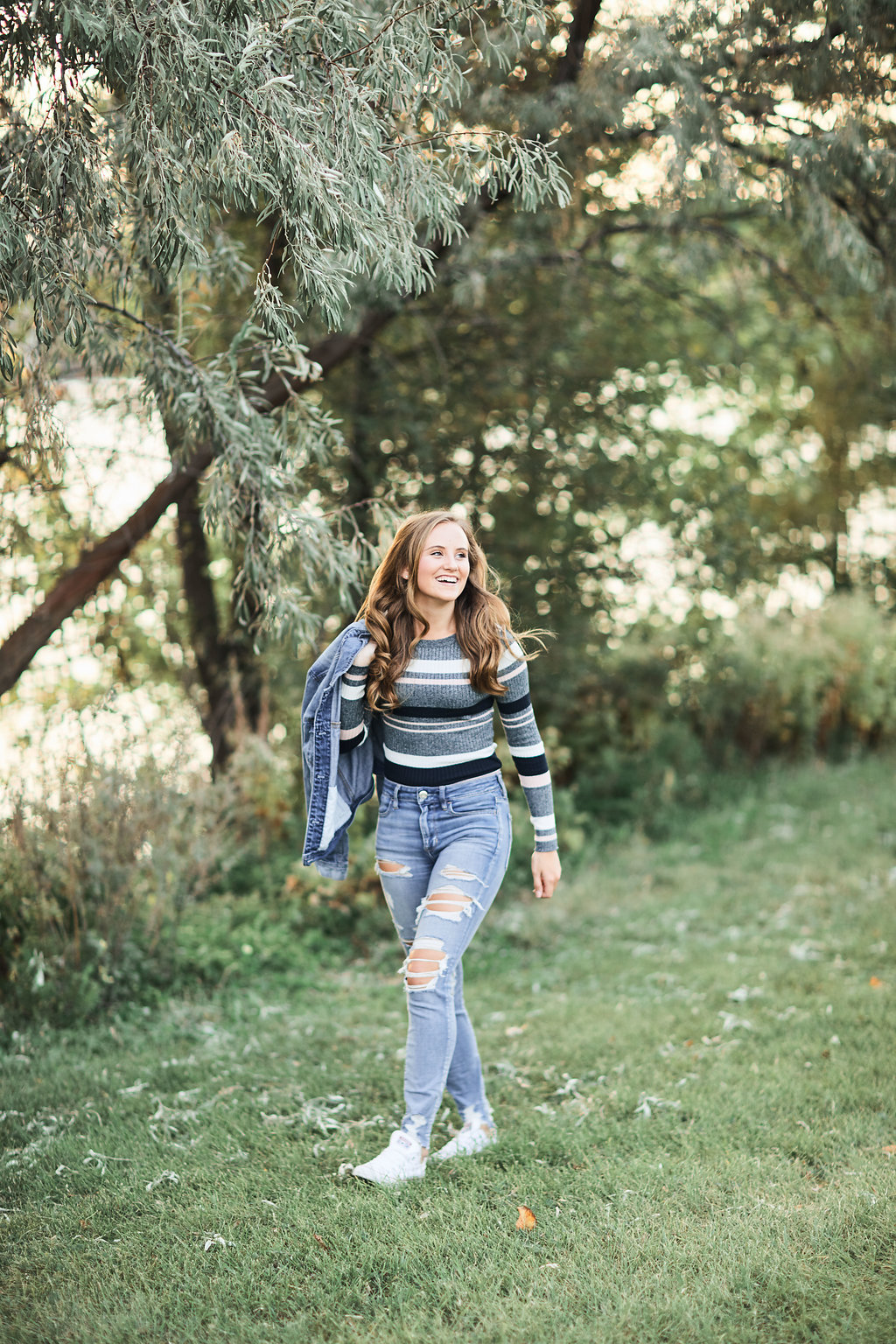 Taylor-Theisen-Boom-island-park-minneaopolis-senior-photos-perry-james50.jpg