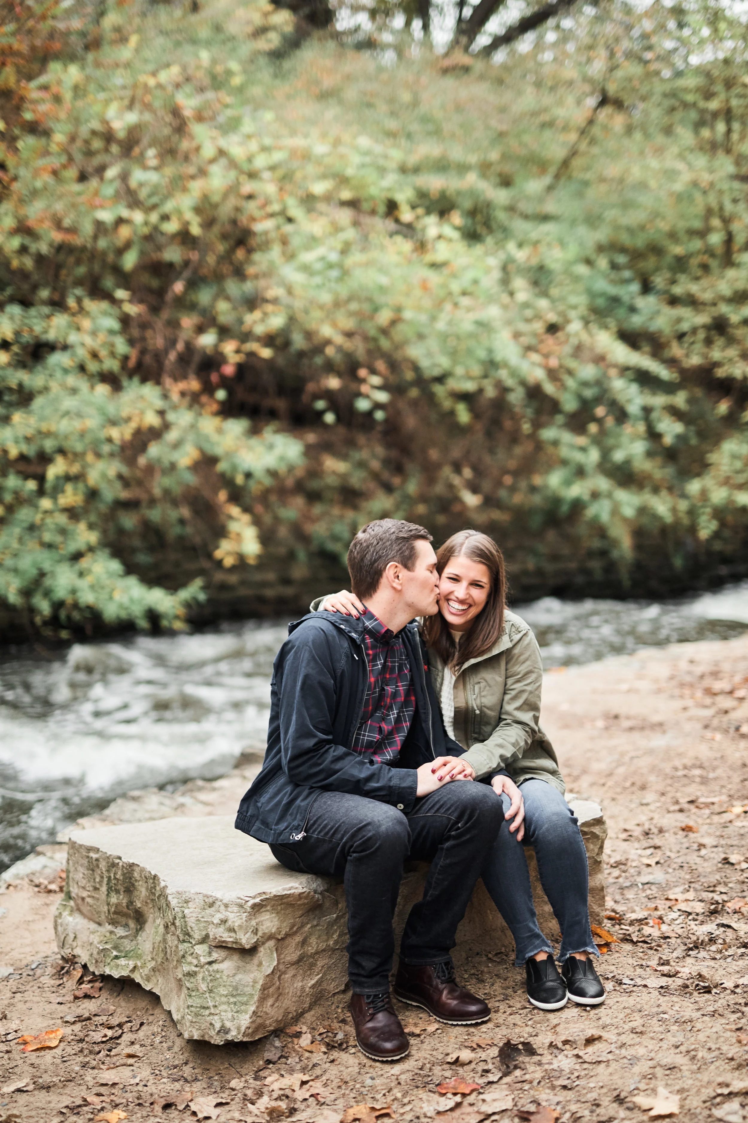 Minnehaha-Falls-Engagement-Session-Perry-James-Photo 106.jpg