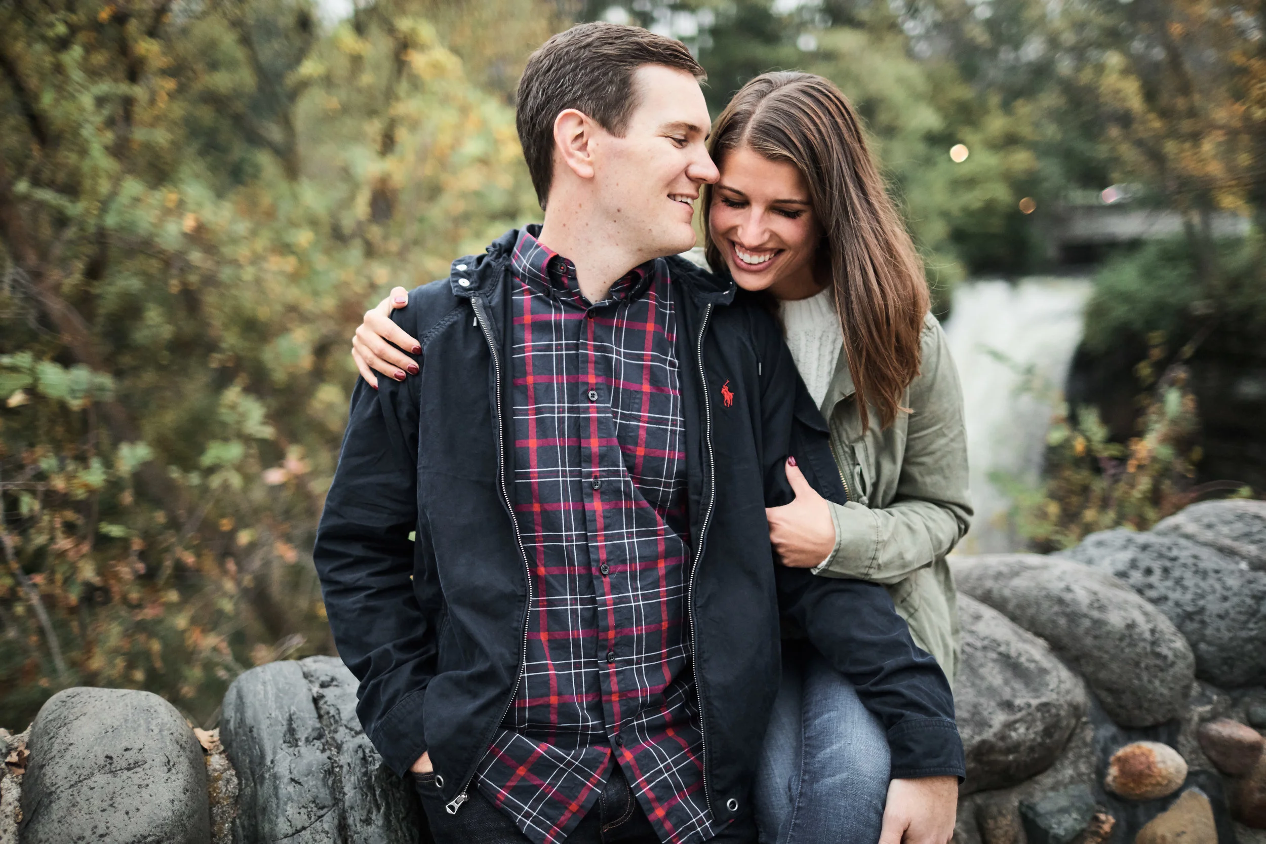 Minnehaha-Falls-Engagement-Session-Perry-James-Photo 138.jpg