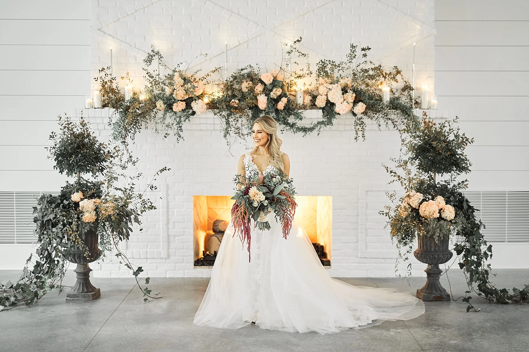 Hutton-House-wedding -Medicine-Lake-Minnesota-Wedding-Jamey-Taylor-Perry-James-Photography_0019.jpg