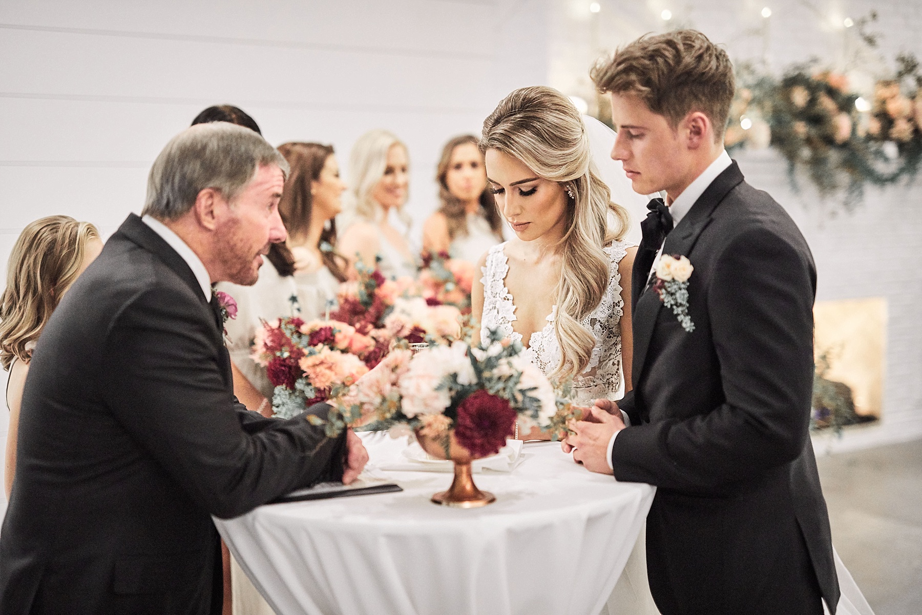 Hutton-House-wedding -Medicine-Lake-Minnesota-Wedding-Jamey-Taylor-Perry-James-Photography_0031.jpg