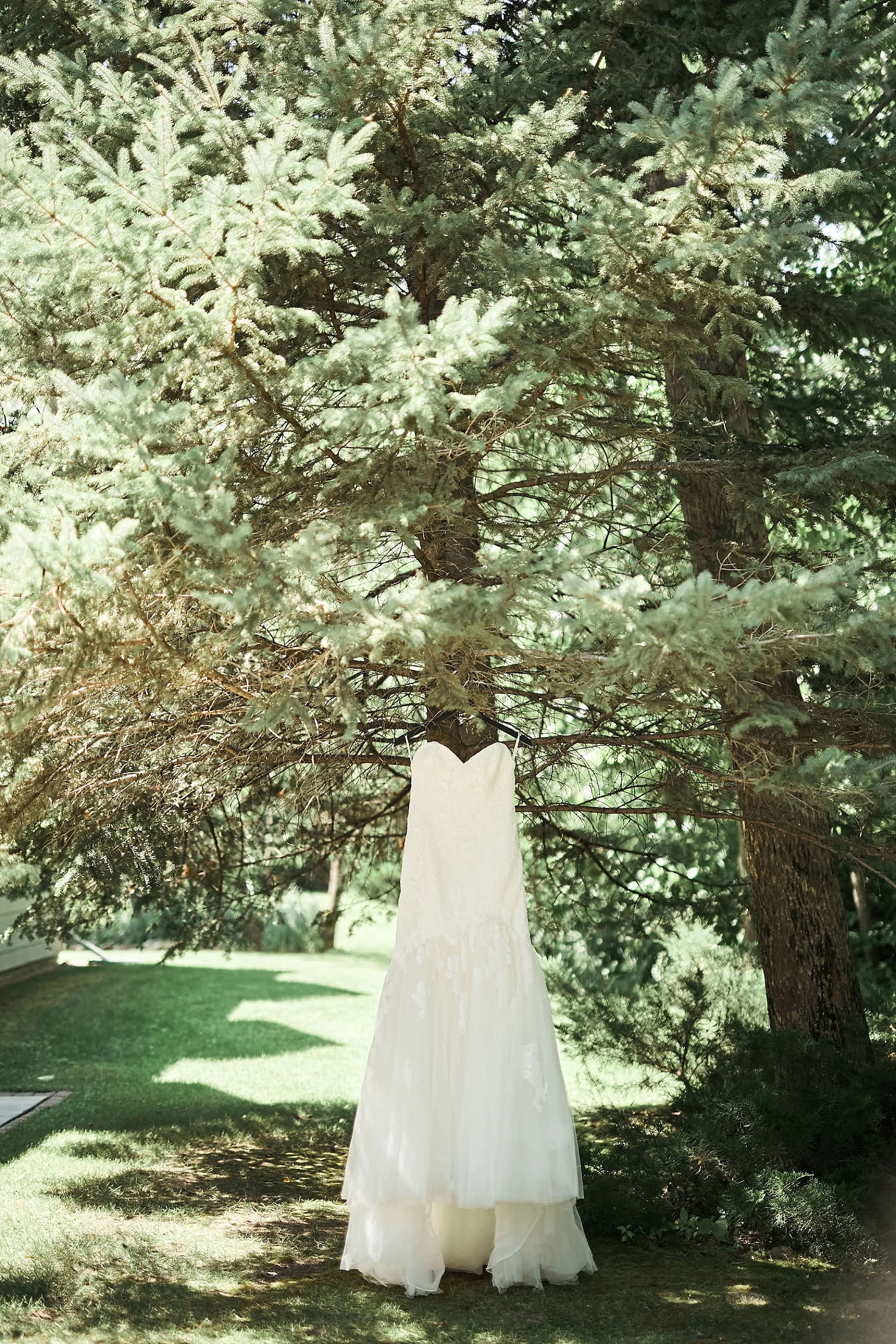 Bemidji-town-country-club-Lake-Bemidji-Wedding_0002.jpg