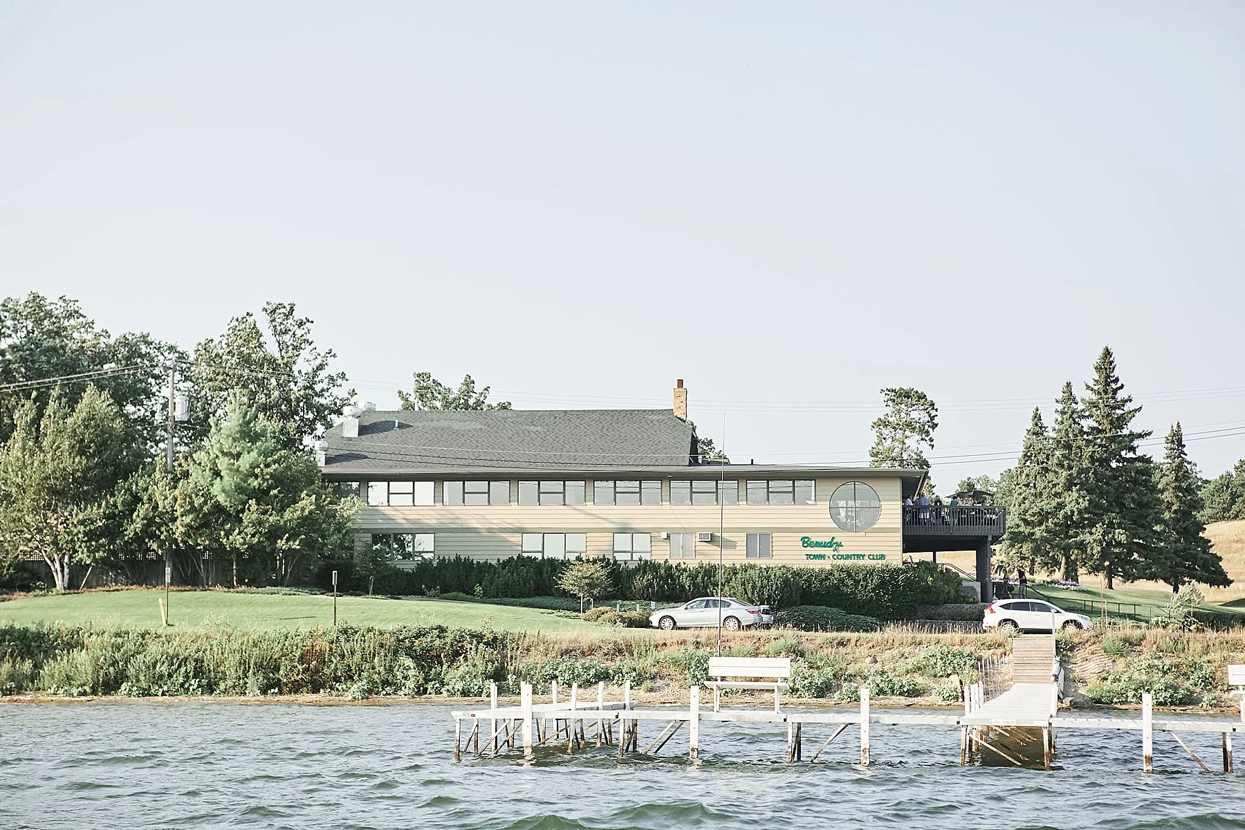 Bemidji-town-country-club-Lake-Bemidji-Wedding_0044.jpg