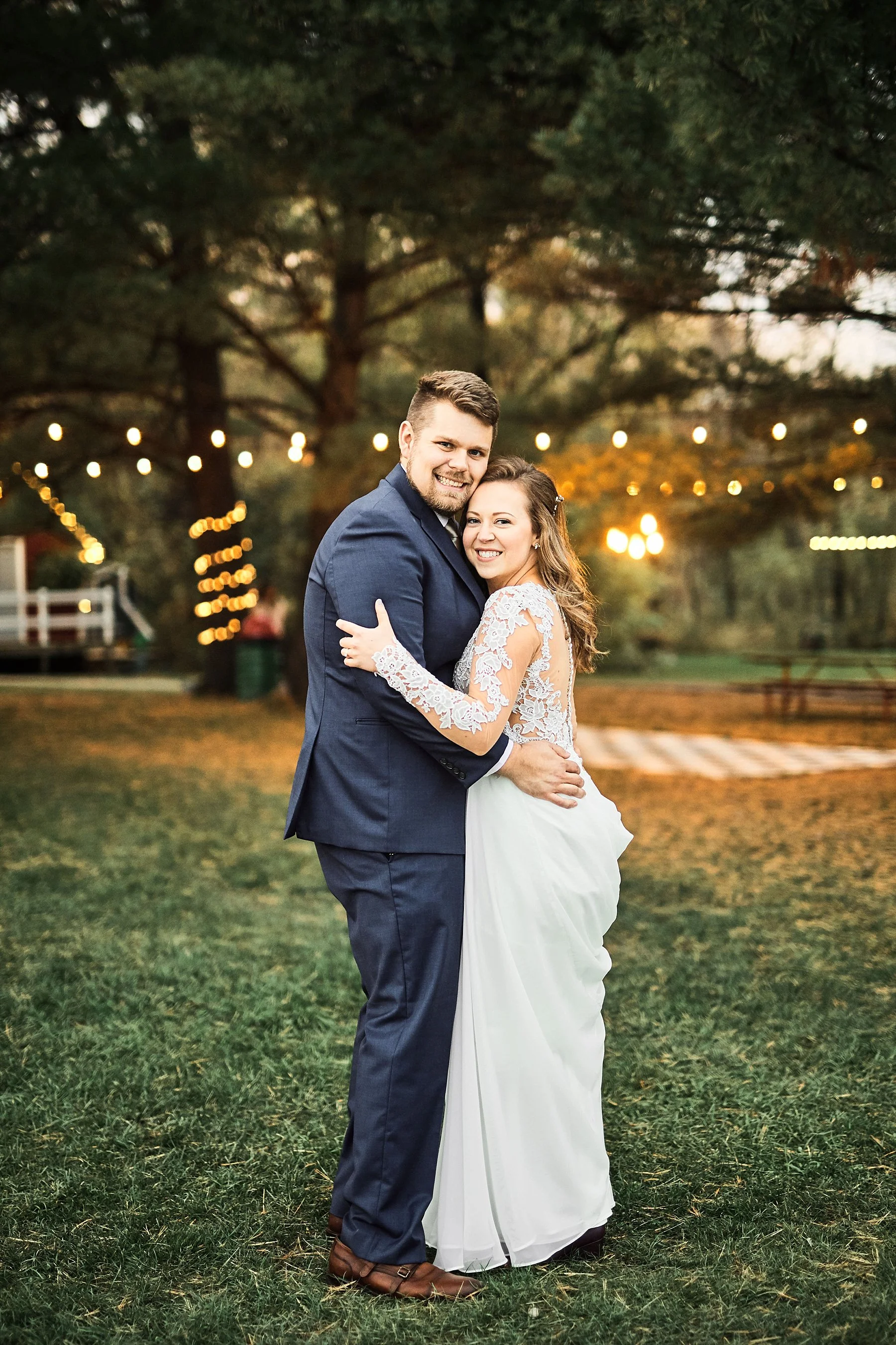 Minnetonka-Orchards-Minnetrista-Minnesota-Wedding-Brett-Kelsey_0034.jpg