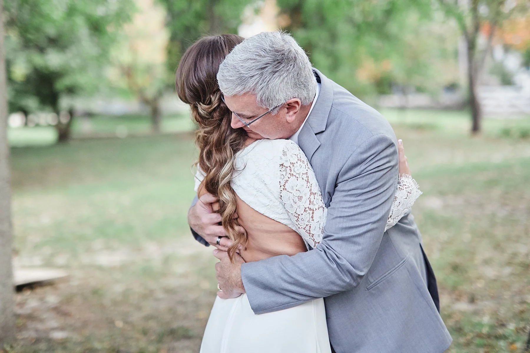 Maywood-Stone-Barn-Wedding-Rochester-Minnesota-Perry-James-Photo_0580.jpg