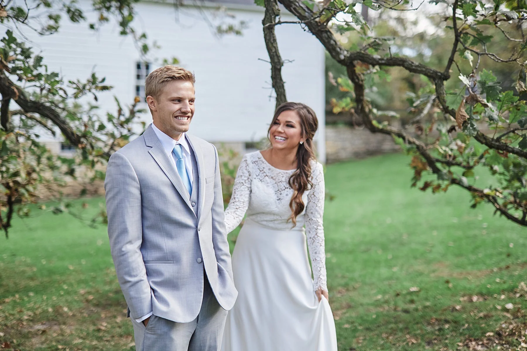 Maywood-Stone-Barn-Wedding-Rochester-Minnesota-Perry-James-Photo_0583.jpg
