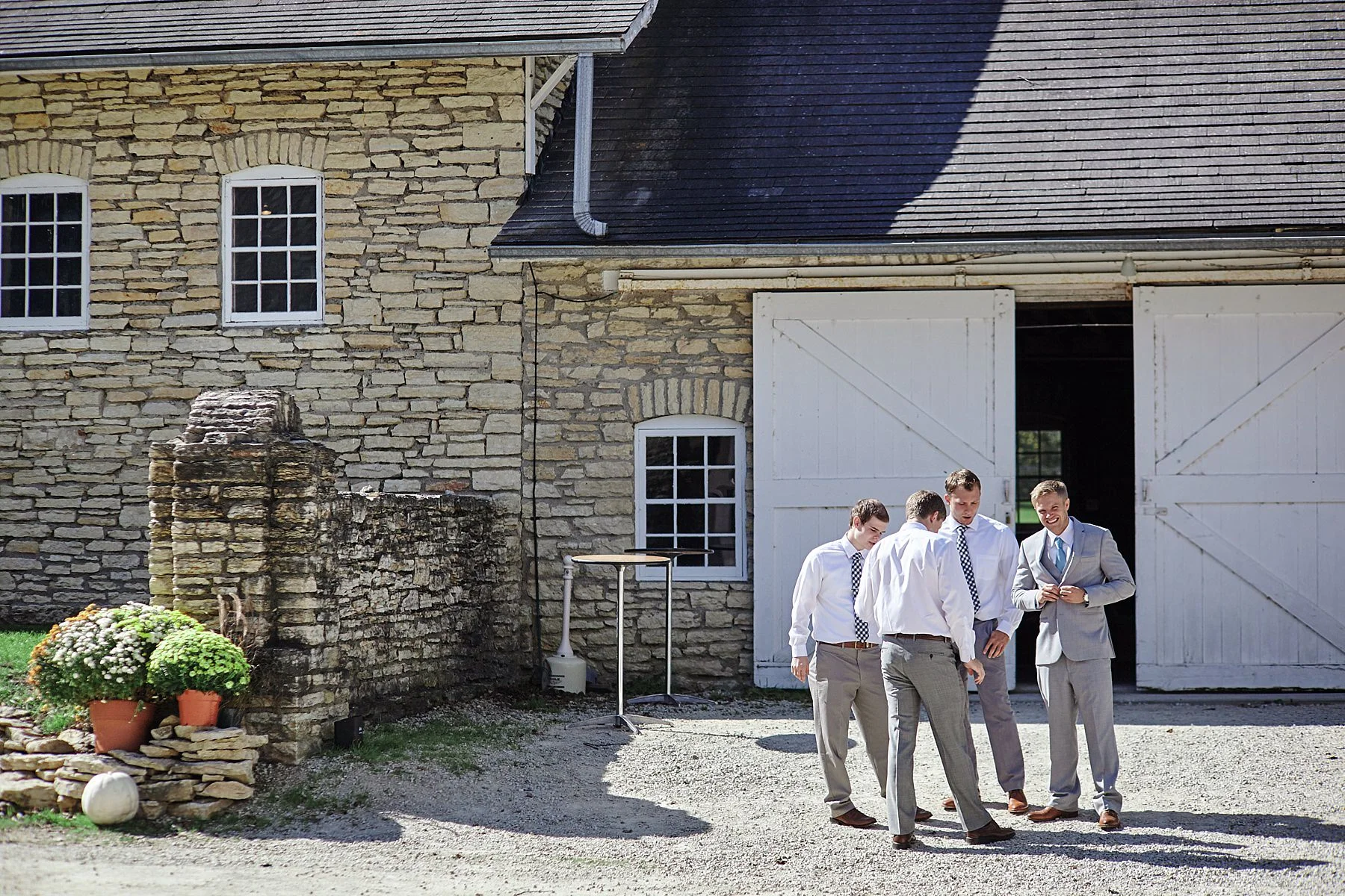 Maywood-Stone-Barn-Wedding-Rochester-Minnesota-Perry-James-Photo_0599.jpg