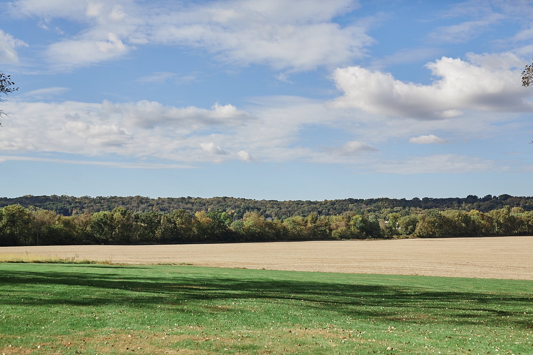 Maywood-Stone-Barn-Wedding-Rochester-Minnesota-Perry-James-Photo_0625.jpg