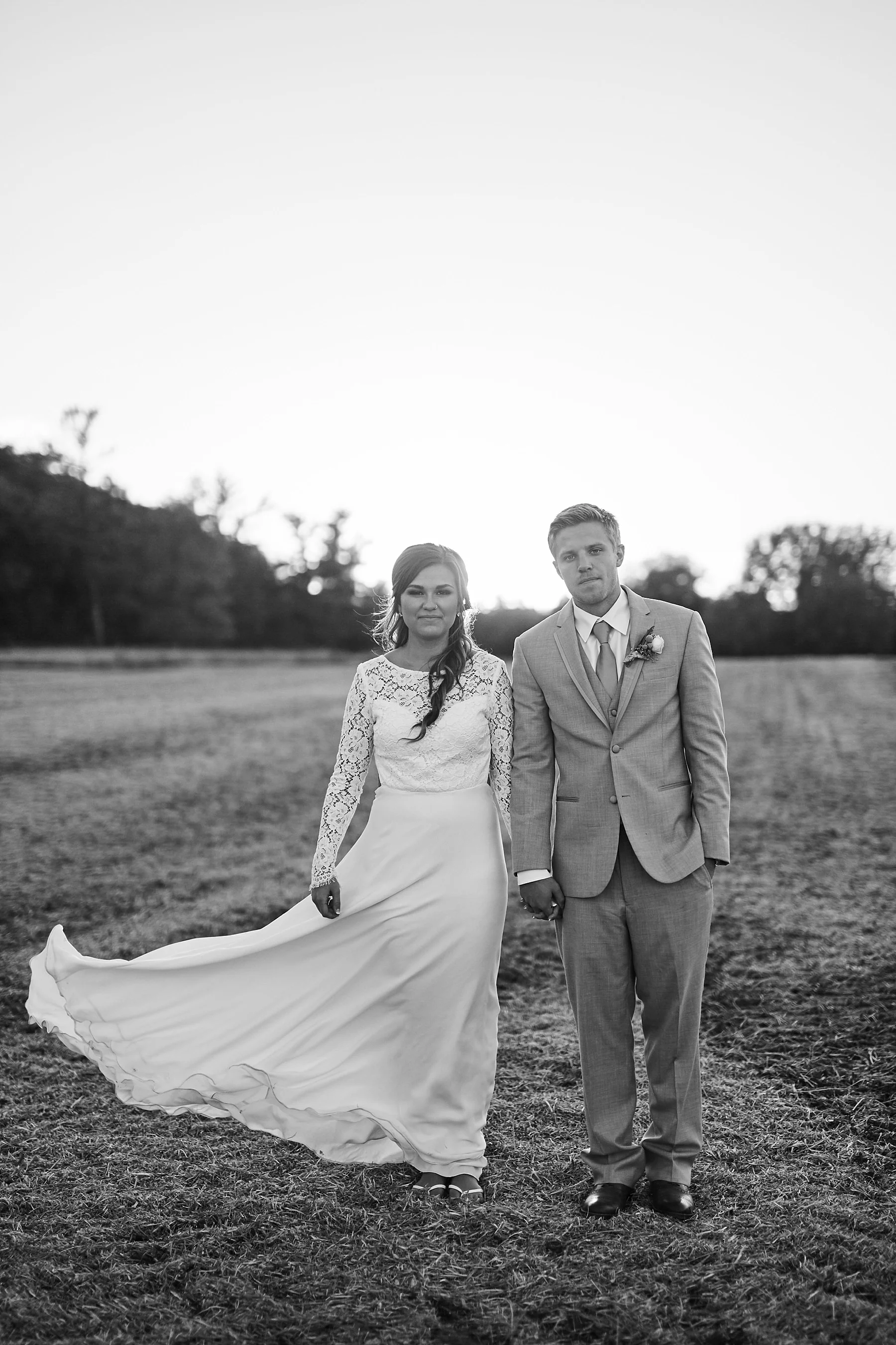 Maywood-Stone-Barn-Wedding-Rochester-Minnesota-Perry-James-Photo_0672.jpg