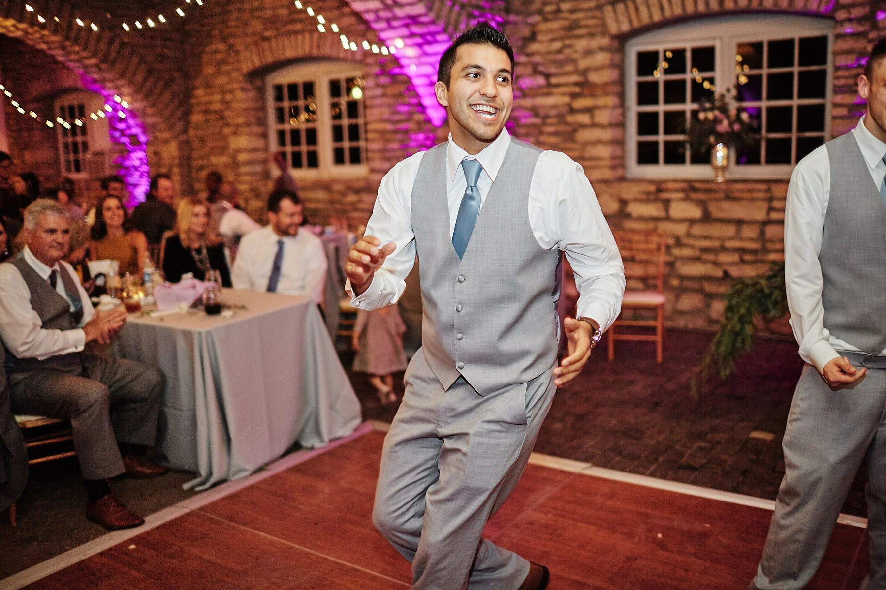 Maywood-Stone-Barn-Wedding-Rochester-Minnesota-Perry-James-Photo_0698.jpg