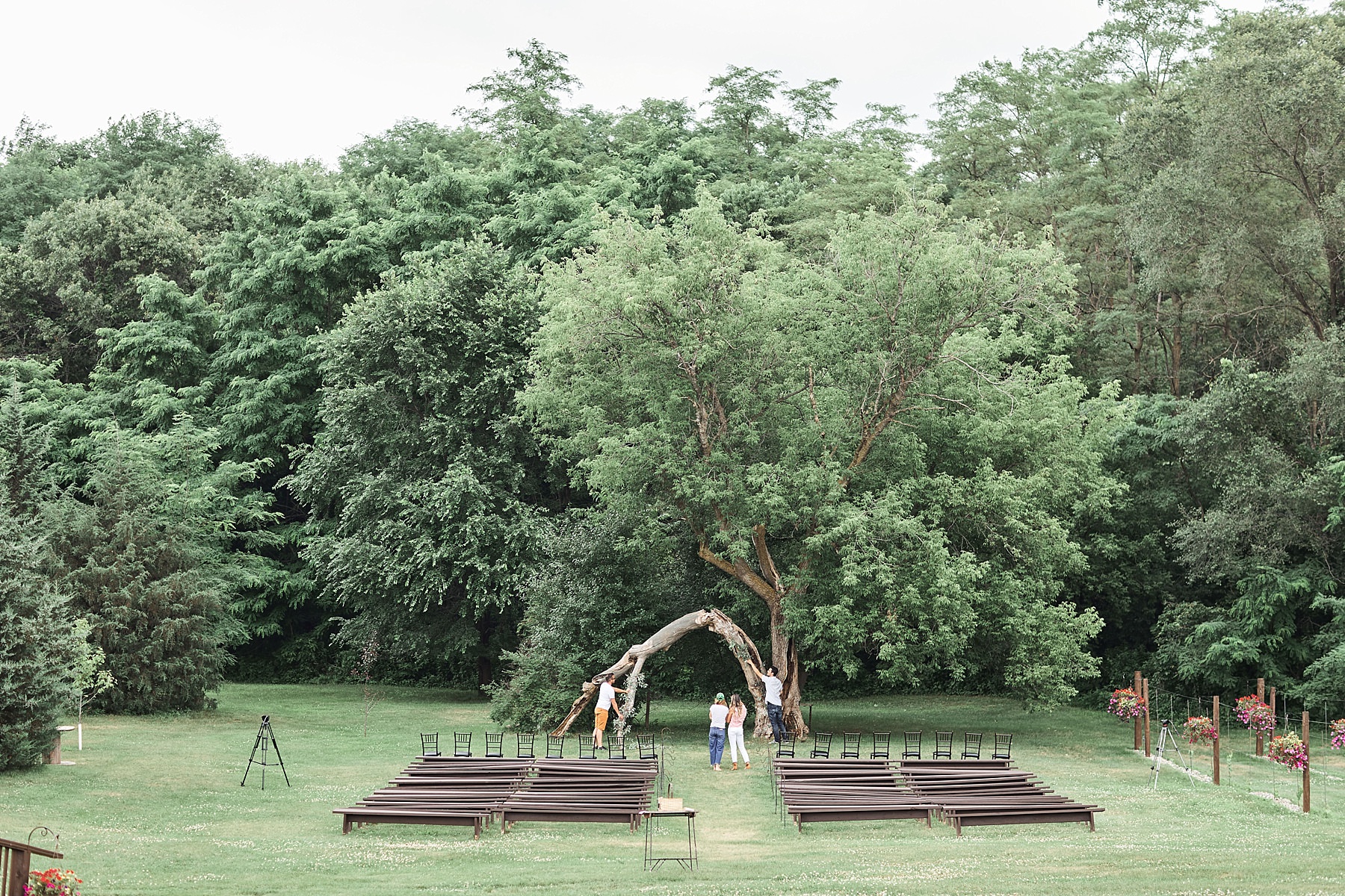 The-Historic-Hope-Glen-Farm-Wedding-Kelsi-Austin-Minnesota_1206.jpg