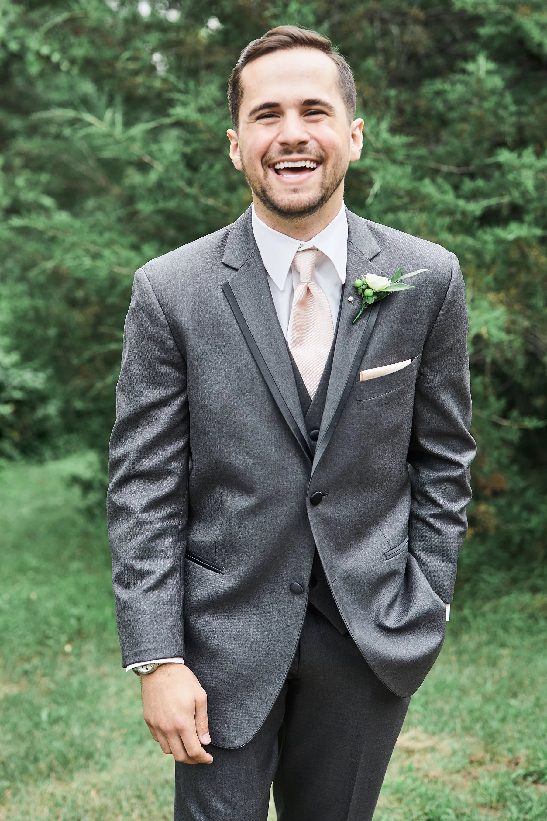 The-Historic-Hope-Glen-Farm-Wedding-Kelsi-Austin-Minnesota_1220.jpg