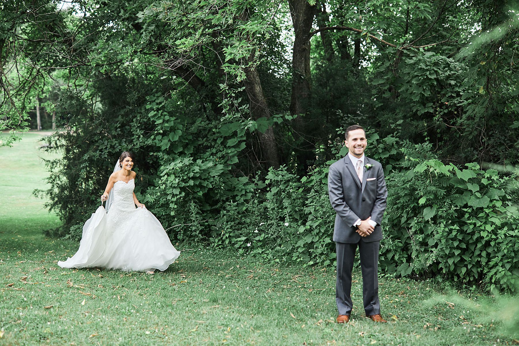 The-Historic-Hope-Glen-Farm-Wedding-Kelsi-Austin-Minnesota_1225.jpg