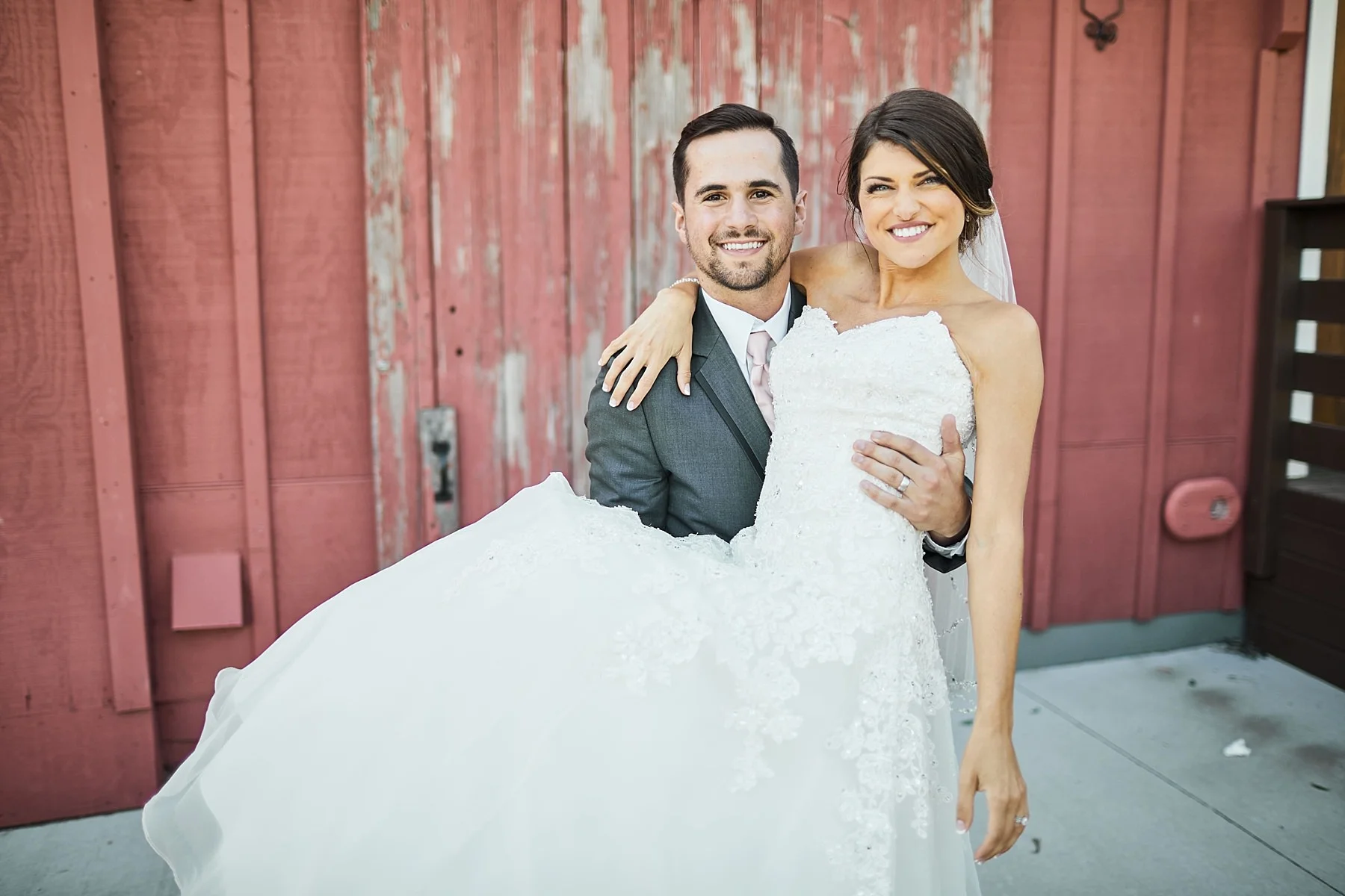 The-Historic-Hope-Glen-Farm-Wedding-Kelsi-Austin-Minnesota_1239.jpg