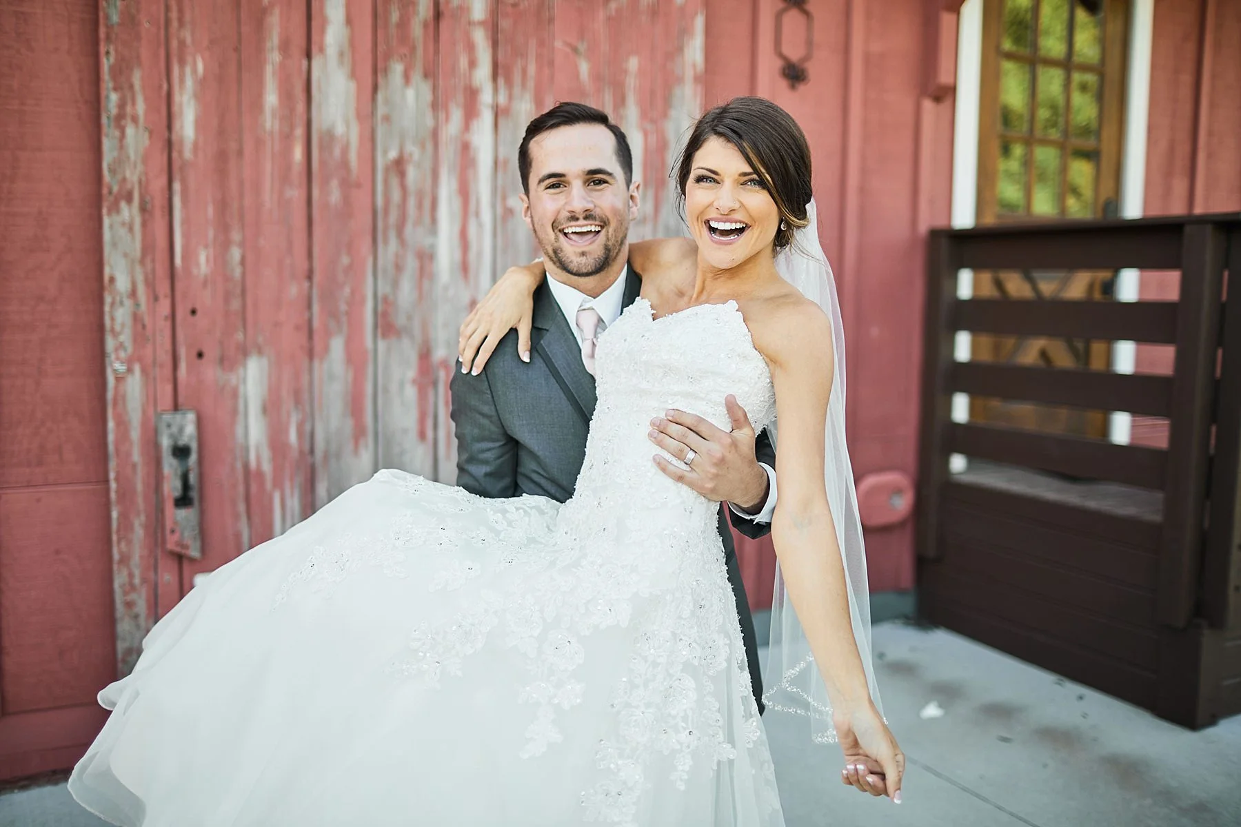 The-Historic-Hope-Glen-Farm-Wedding-Kelsi-Austin-Minnesota_1240.jpg