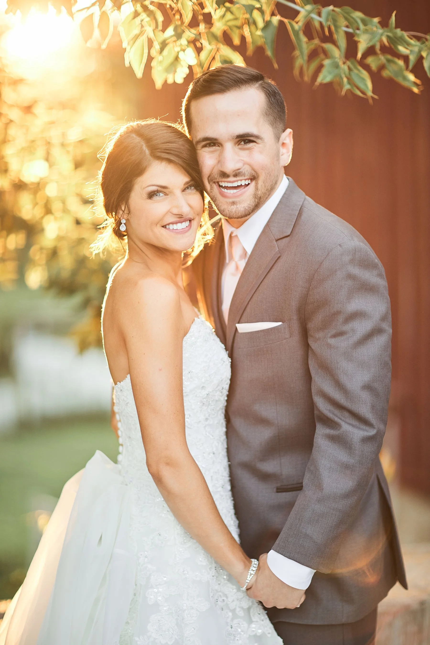The-Historic-Hope-Glen-Farm-Wedding-Kelsi-Austin-Minnesota_1242.jpg