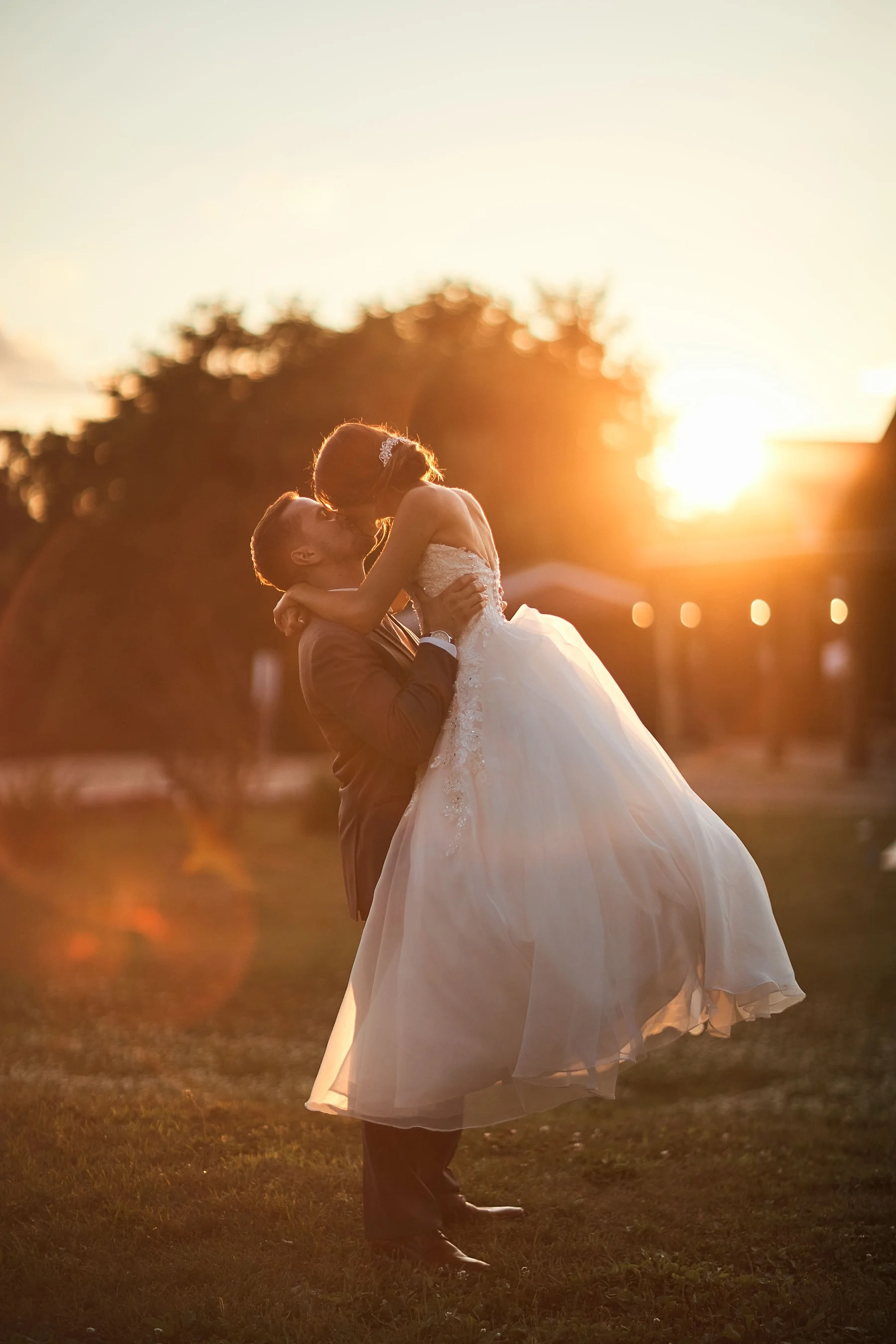 The-Historic-Hope-Glen-Farm-Wedding-Kelsi-Austin-Minnesota_1251.jpg