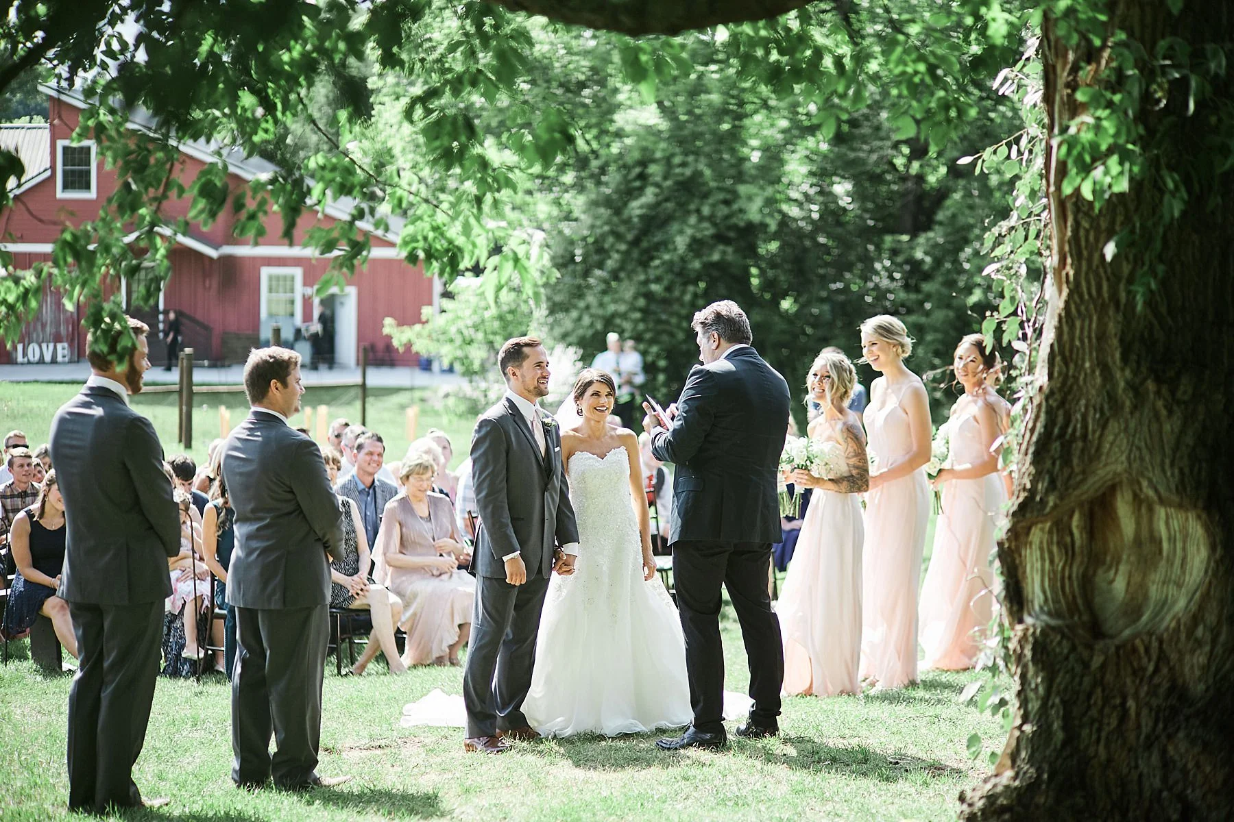 The-Historic-Hope-Glen-Farm-Wedding-Kelsi-Austin-Minnesota_1264.jpg