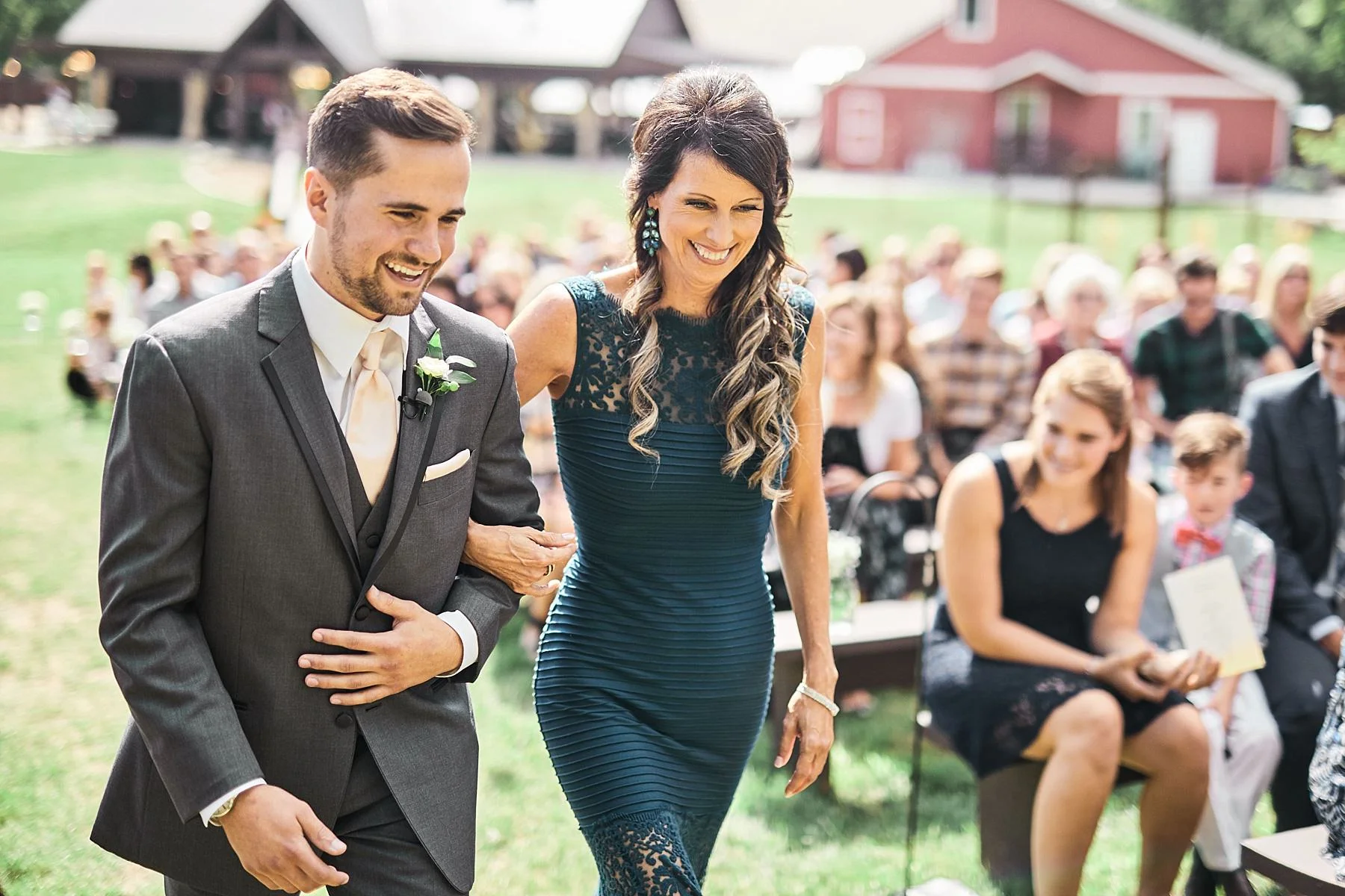 The-Historic-Hope-Glen-Farm-Wedding-Kelsi-Austin-Minnesota_1274.jpg