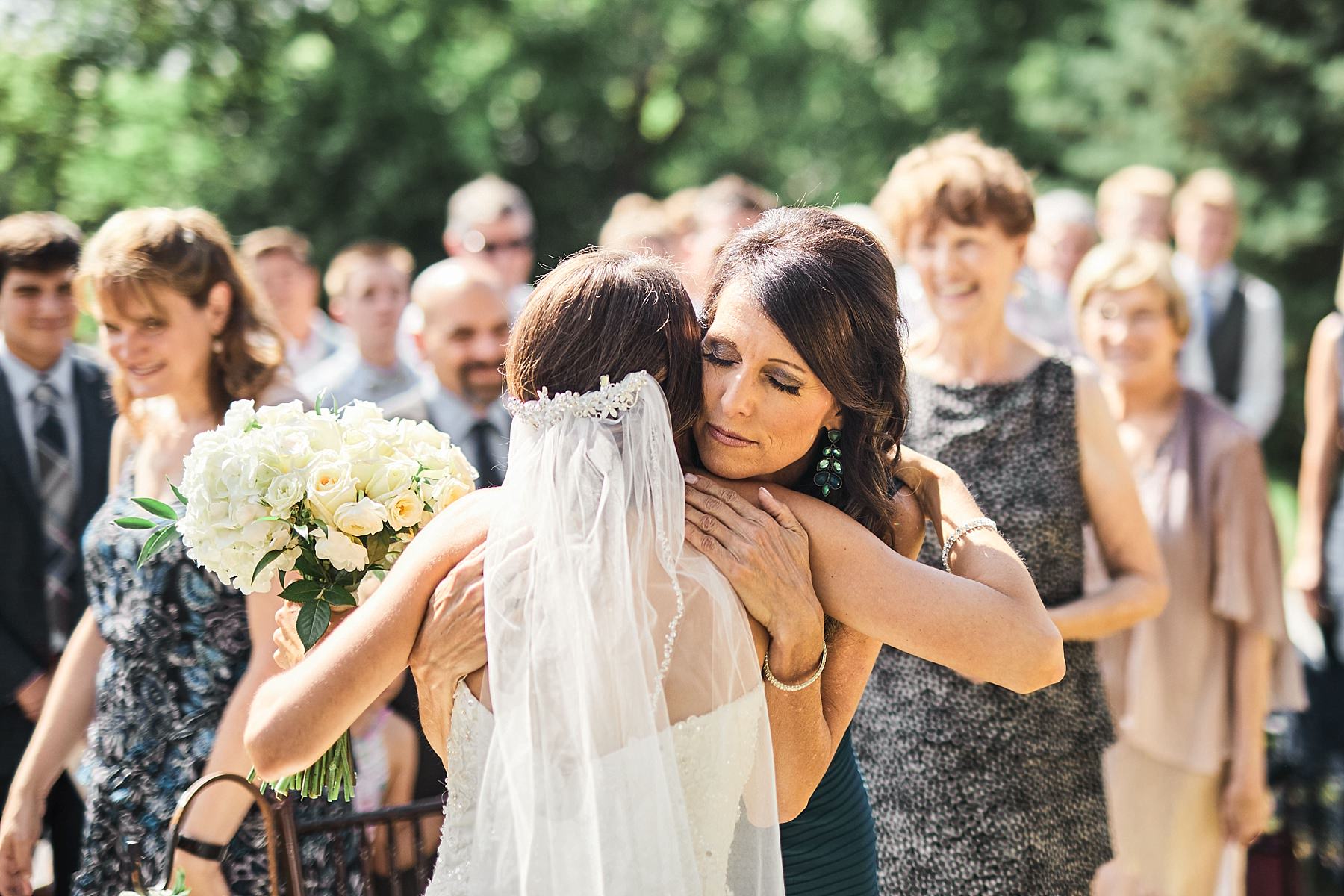 The-Historic-Hope-Glen-Farm-Wedding-Kelsi-Austin-Minnesota_1280.jpg
