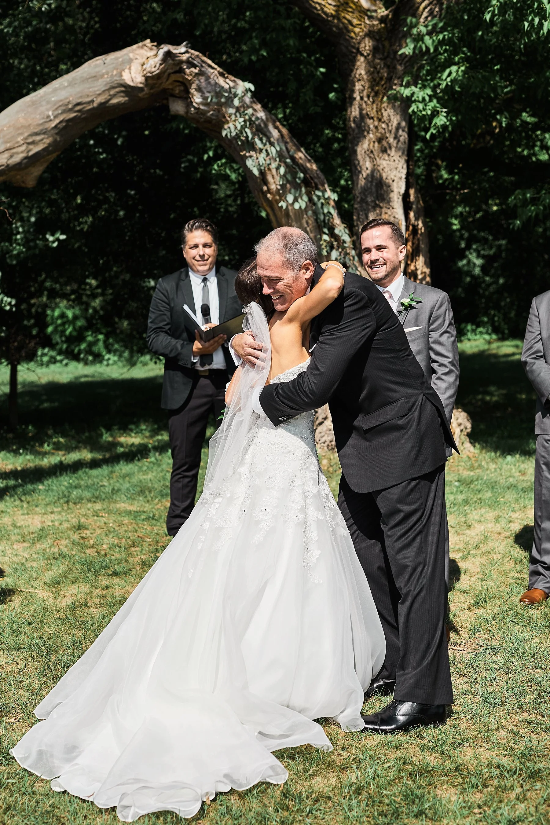 The-Historic-Hope-Glen-Farm-Wedding-Kelsi-Austin-Minnesota_1281.jpg