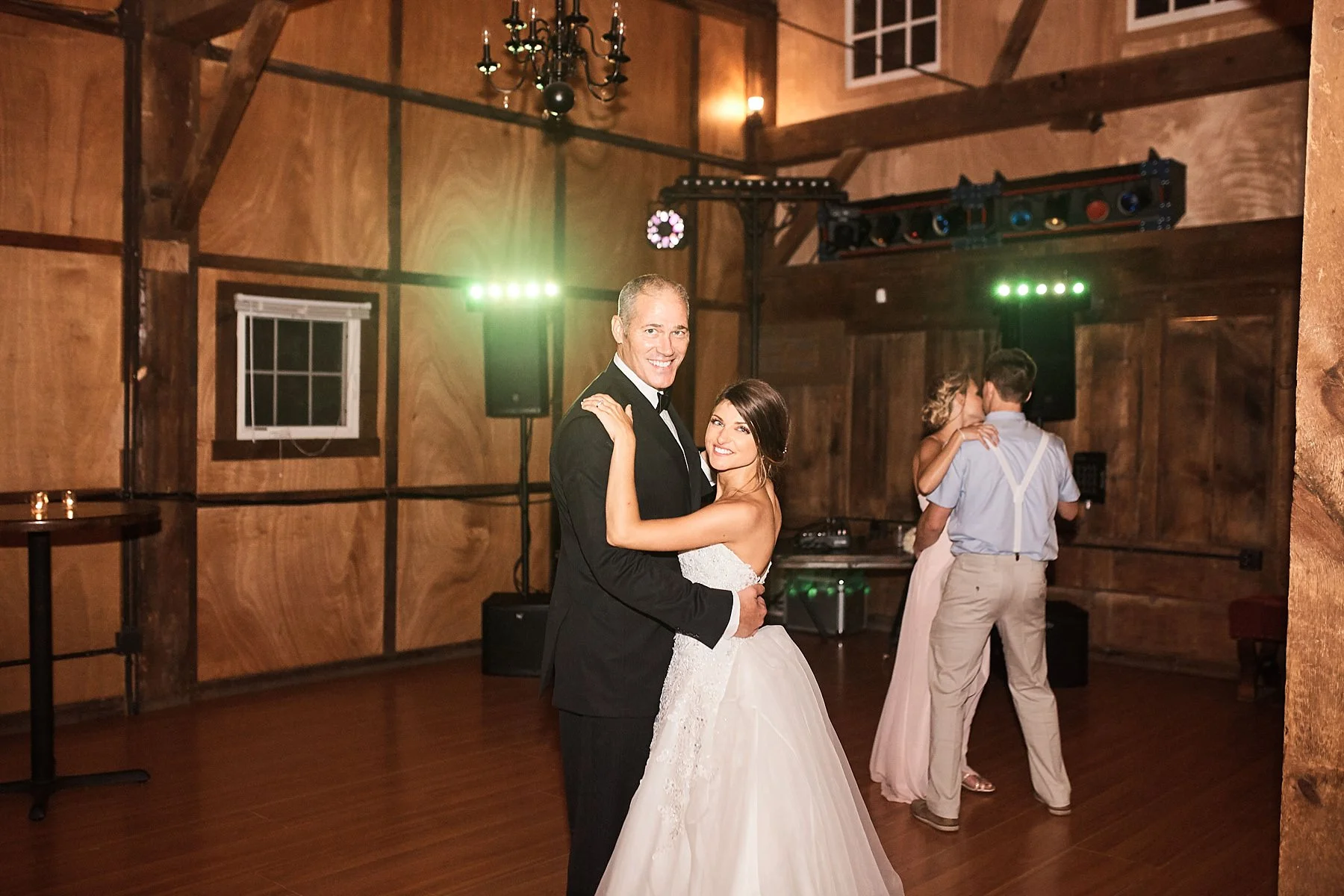 The-Historic-Hope-Glen-Farm-Wedding-Kelsi-Austin-Minnesota_1304.jpg