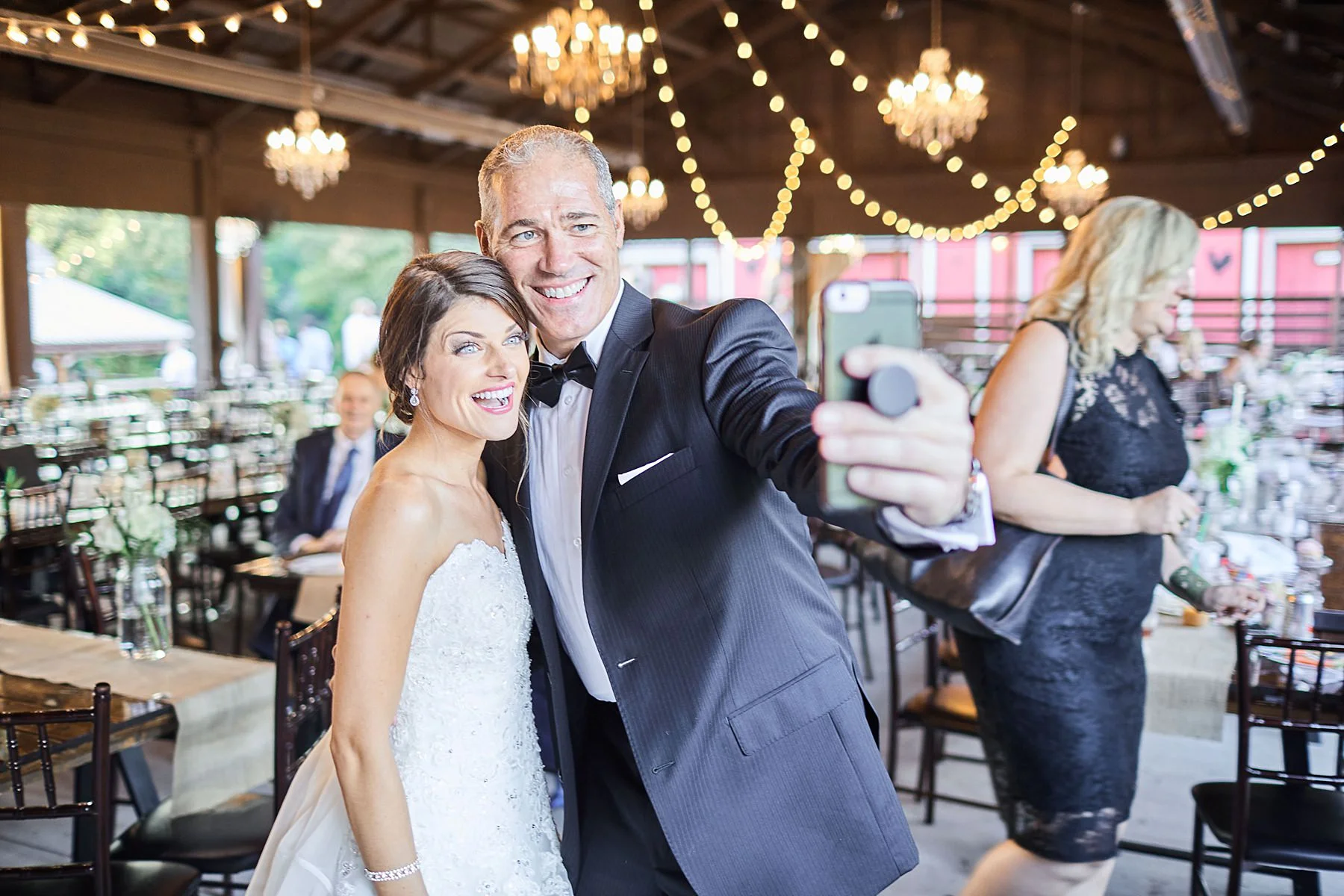 The-Historic-Hope-Glen-Farm-Wedding-Kelsi-Austin-Minnesota_1334.jpg