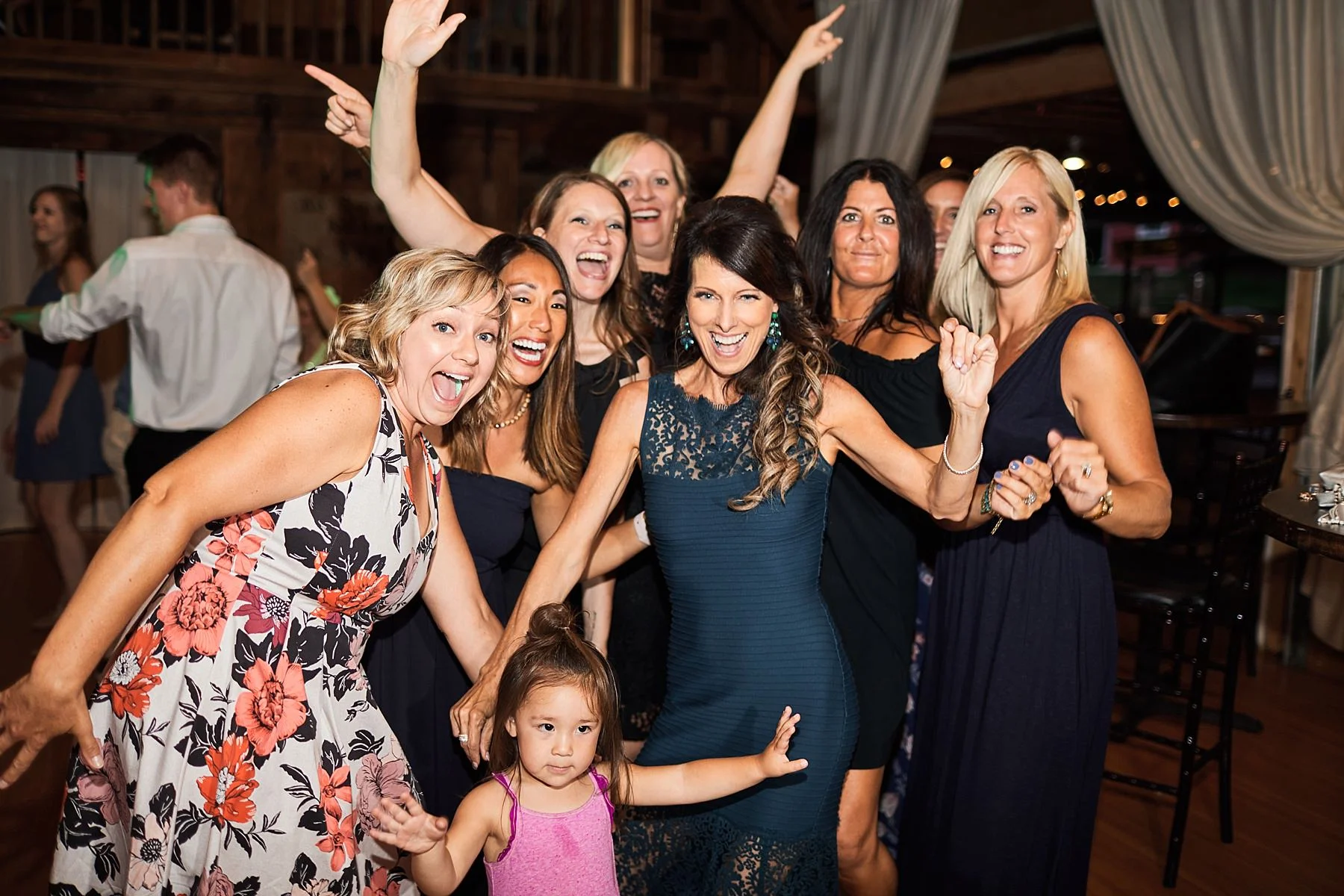 The-Historic-Hope-Glen-Farm-Wedding-Kelsi-Austin-Minnesota_1338.jpg