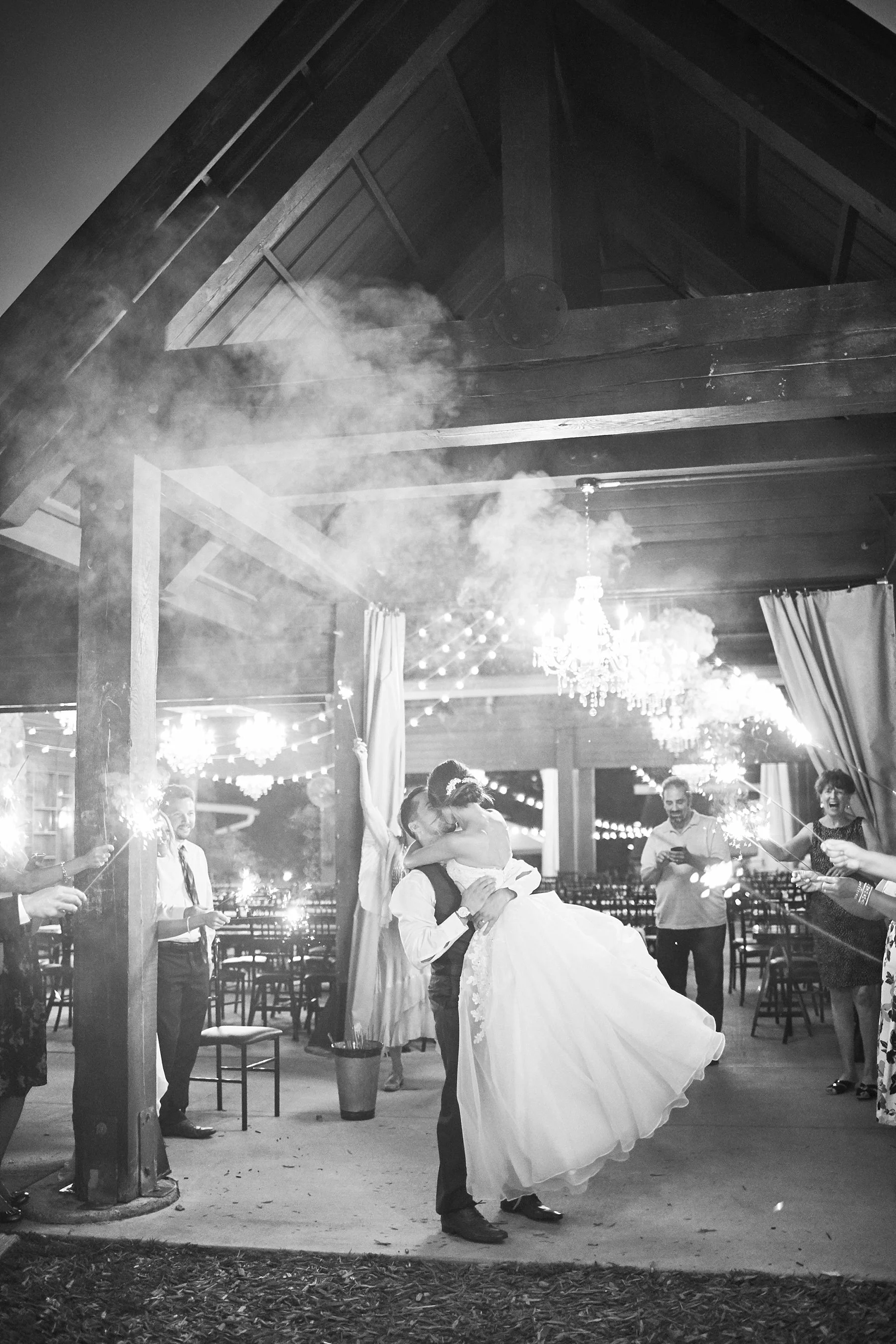 The-Historic-Hope-Glen-Farm-Wedding-Kelsi-Austin-Minnesota_1341.jpg
