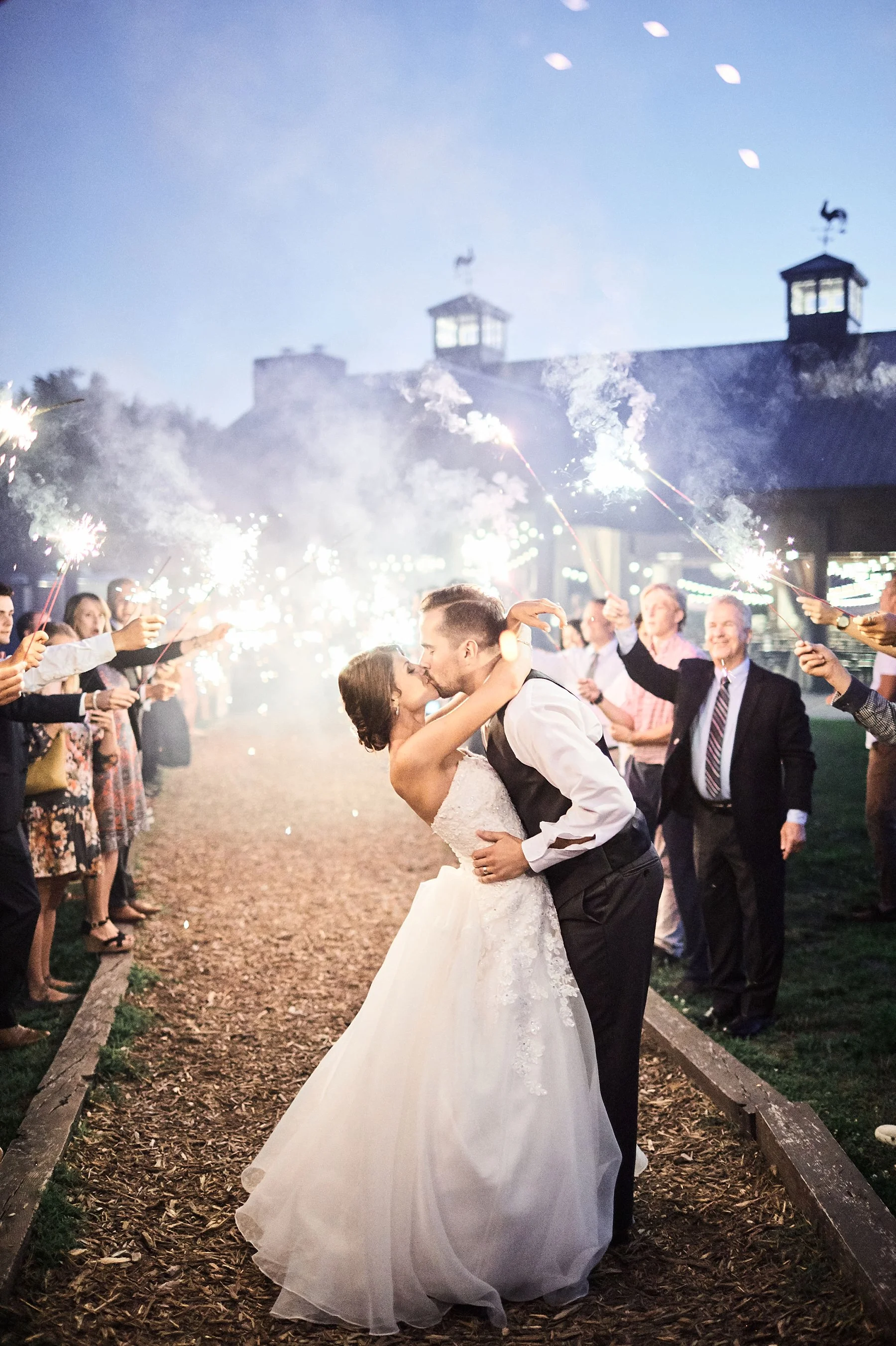 The-Historic-Hope-Glen-Farm-Wedding-Kelsi-Austin-Minnesota_1343.jpg