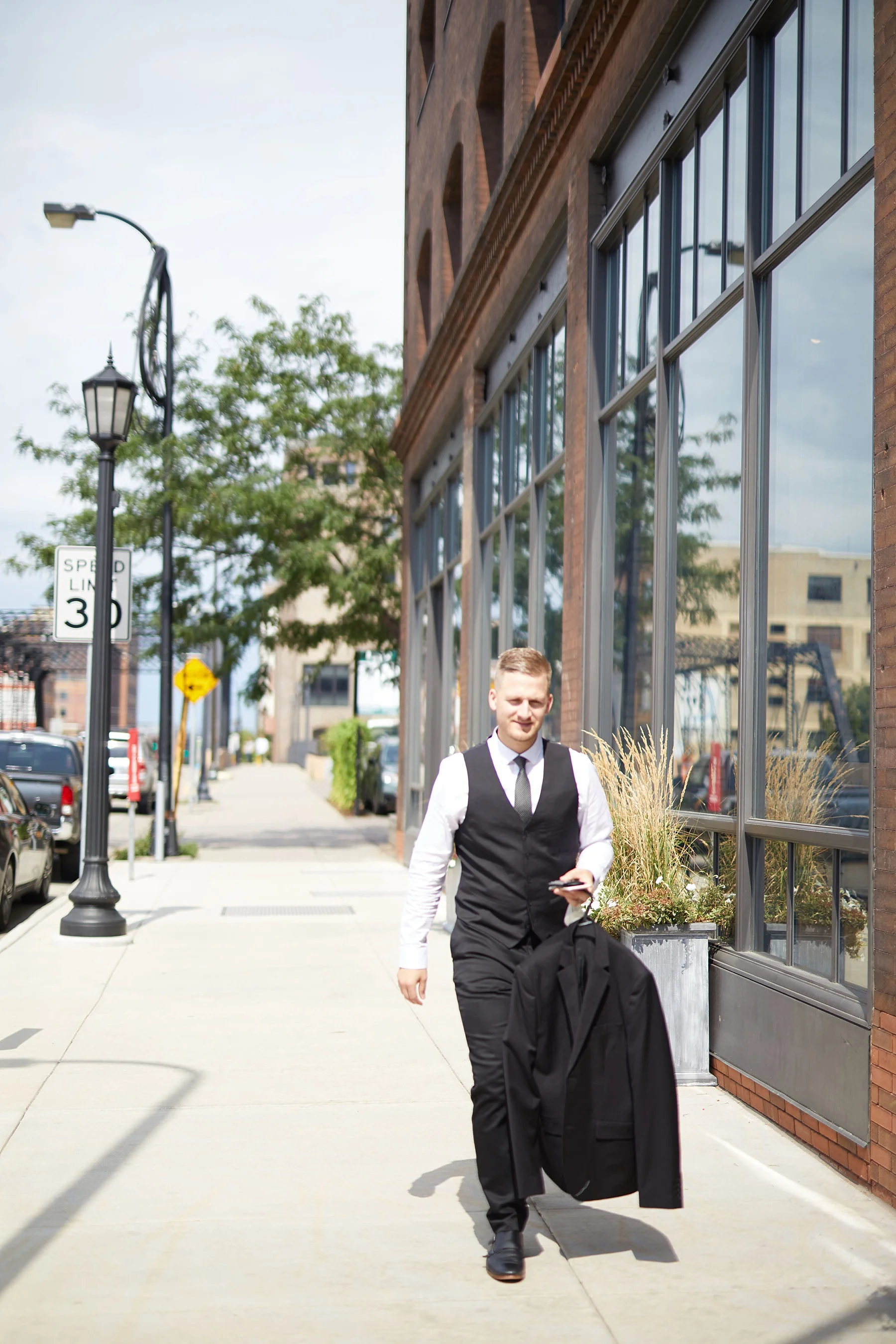Hewing-Hotel-Minneapolis-Minnesota-Wedding-Rooftop-Bride-Engaged_1128.jpg