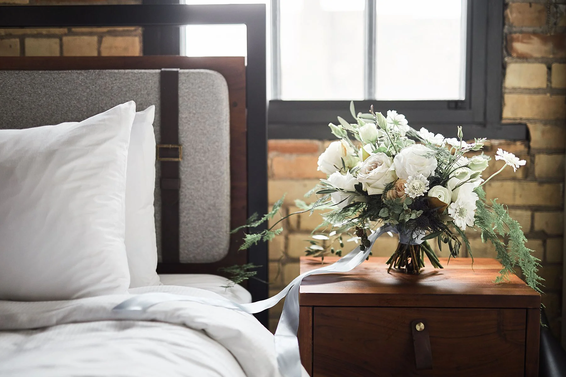 Hewing-Hotel-Minneapolis-Minnesota-Wedding-Rooftop-Bride-Engaged_1136.jpg