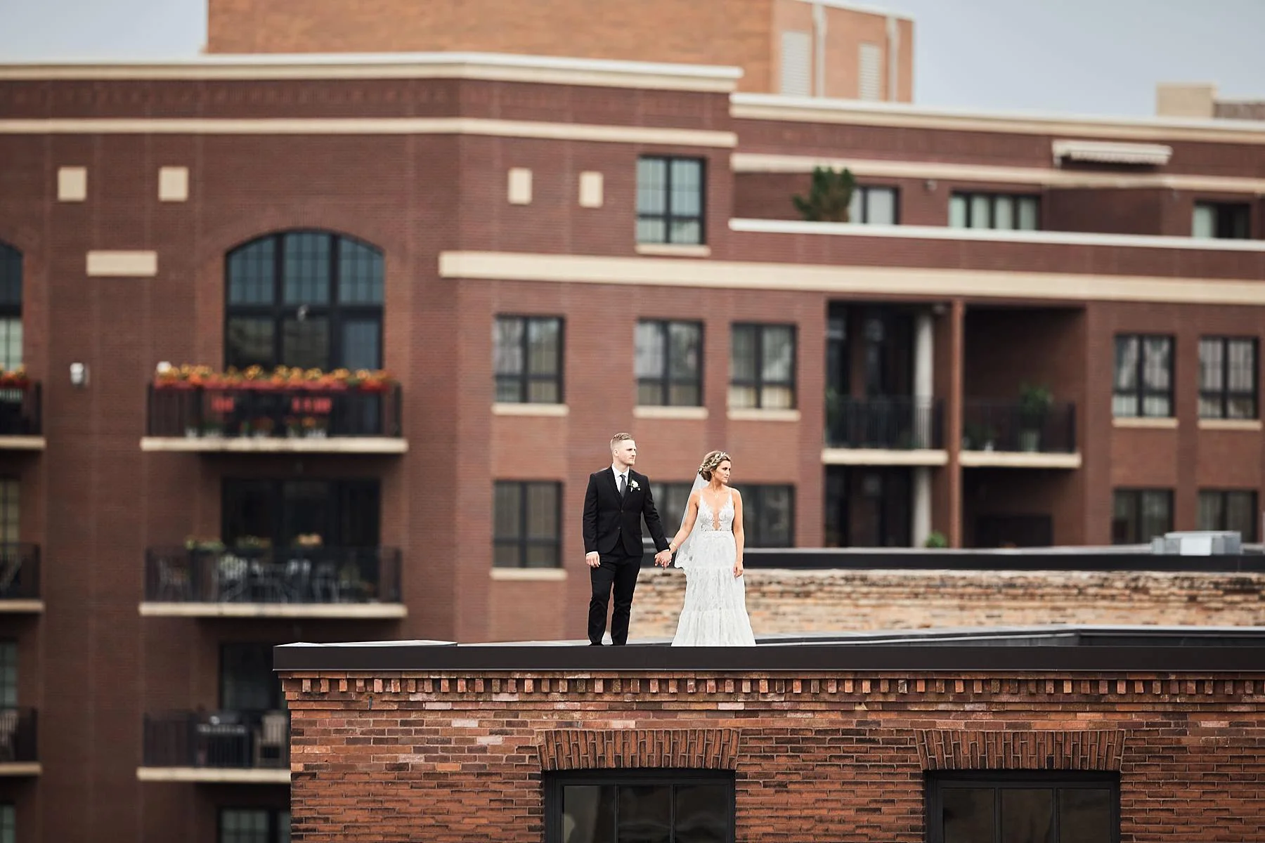 Hewing-Hotel-Minneapolis-Minnesota-Wedding-Rooftop-Bride-Engaged_1154.jpg