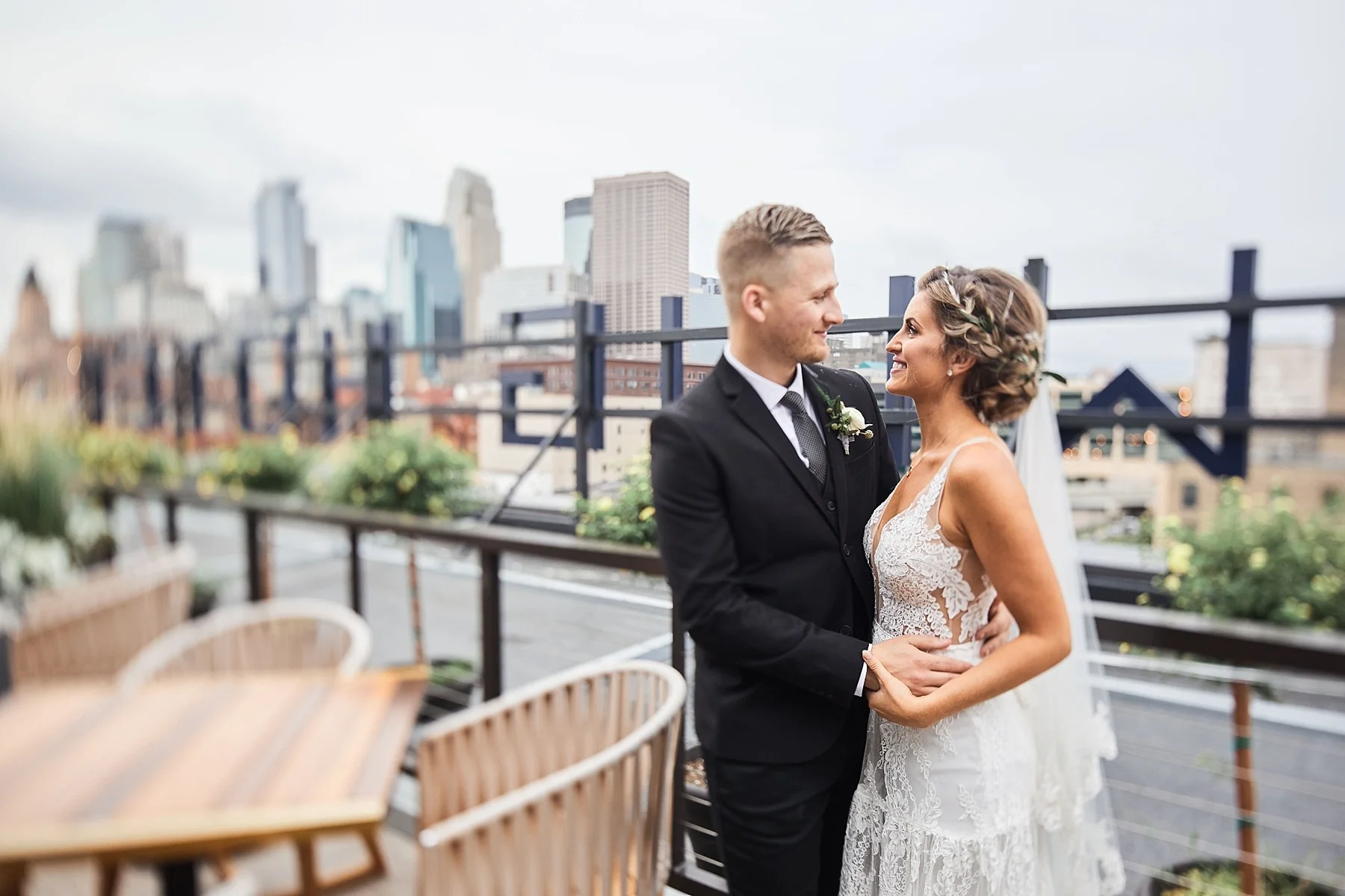 Hewing-Hotel-Minneapolis-Minnesota-Wedding-Rooftop-Bride-Engaged_1161.jpg