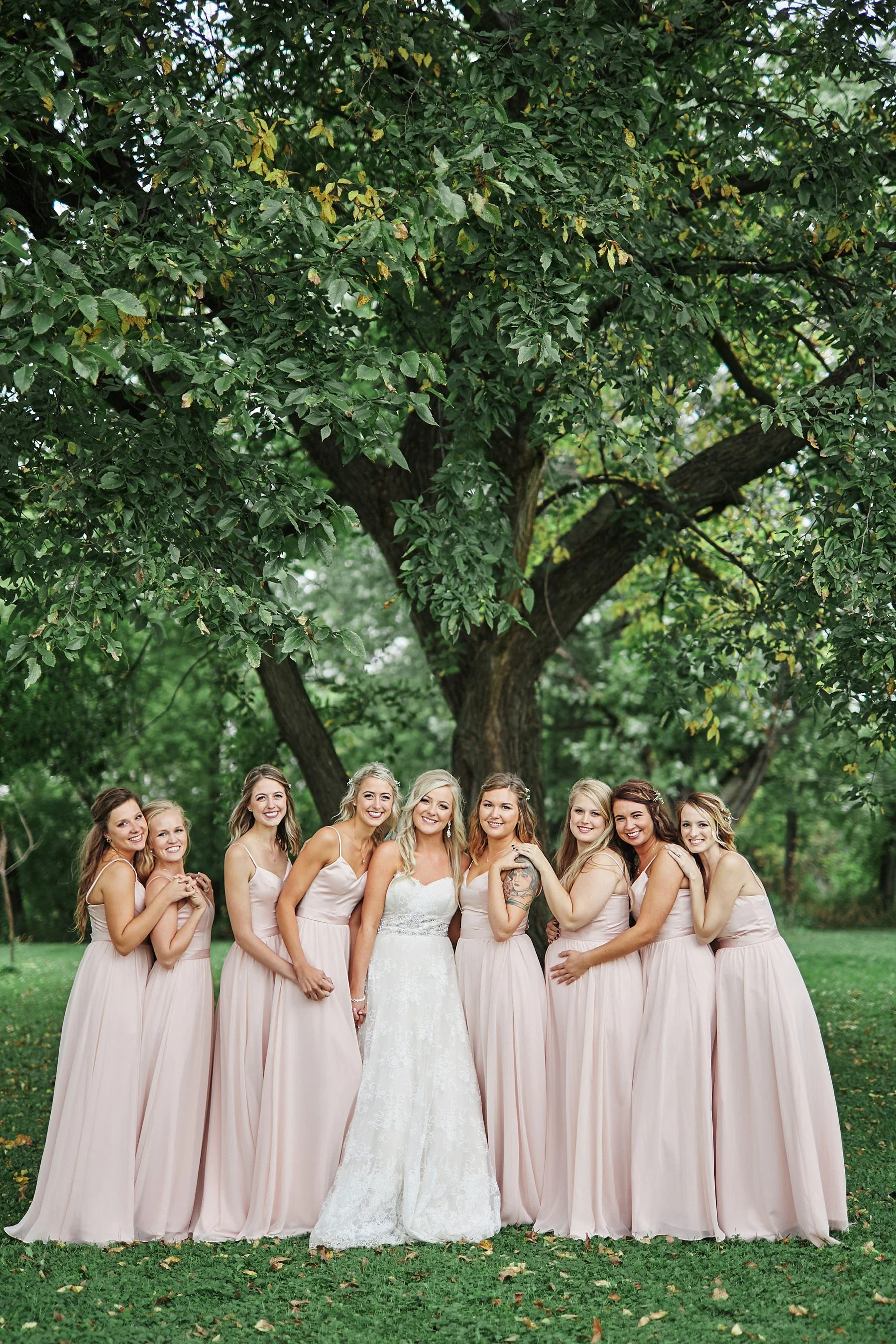 Bloom-Lake-Barn-Wedding-Schafer-Minnesota-Outdoor_0304.jpg