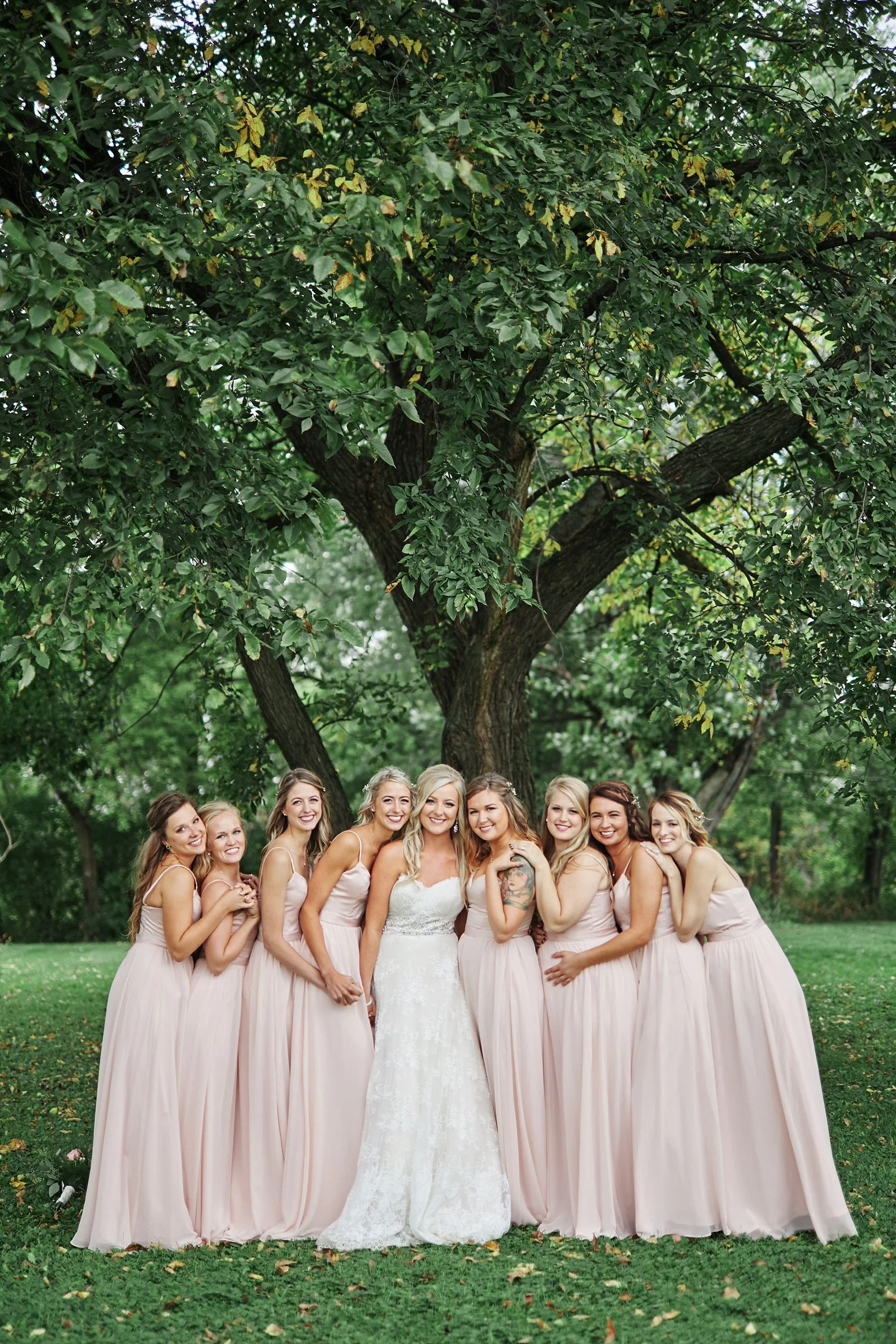 Bloom-Lake-Barn-Wedding-Schafer-Minnesota-Outdoor_0305.jpg