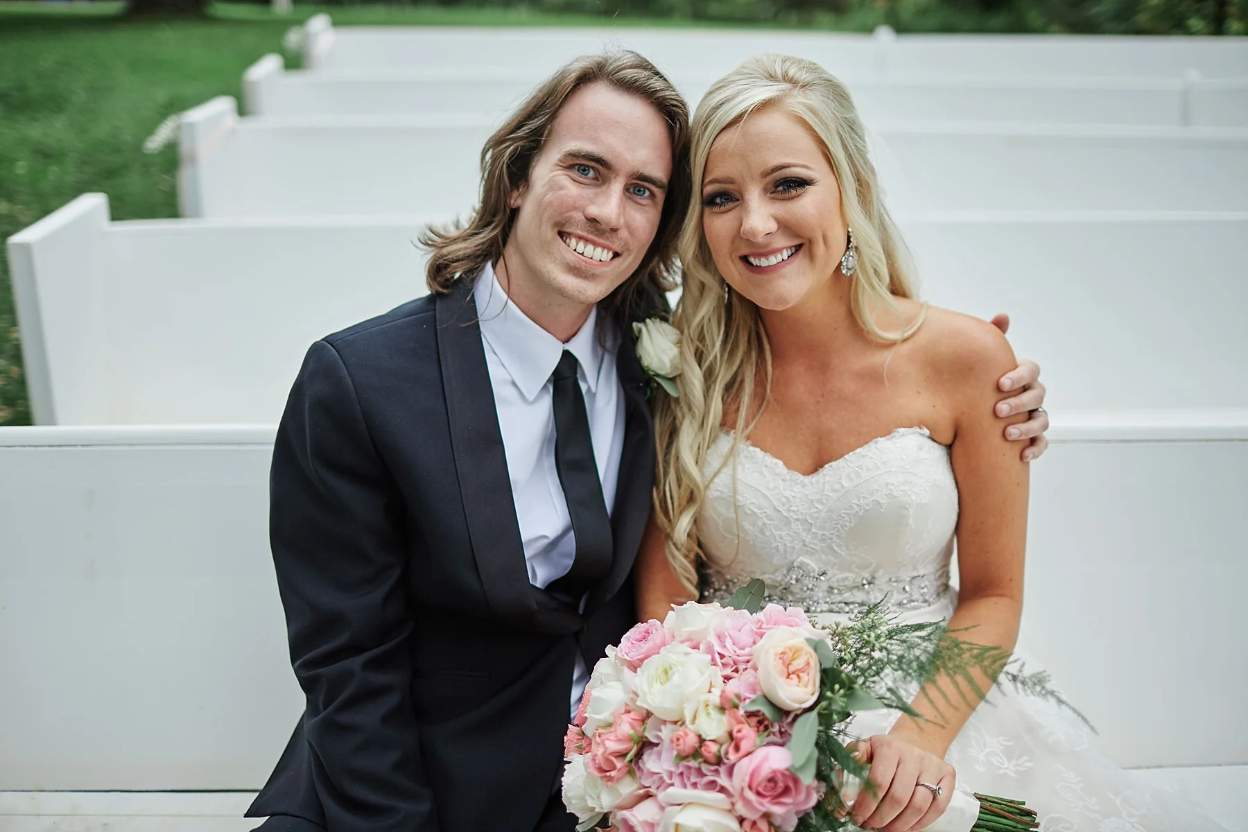 Bloom-Lake-Barn-Wedding-Schafer-Minnesota-Outdoor_0310.jpg
