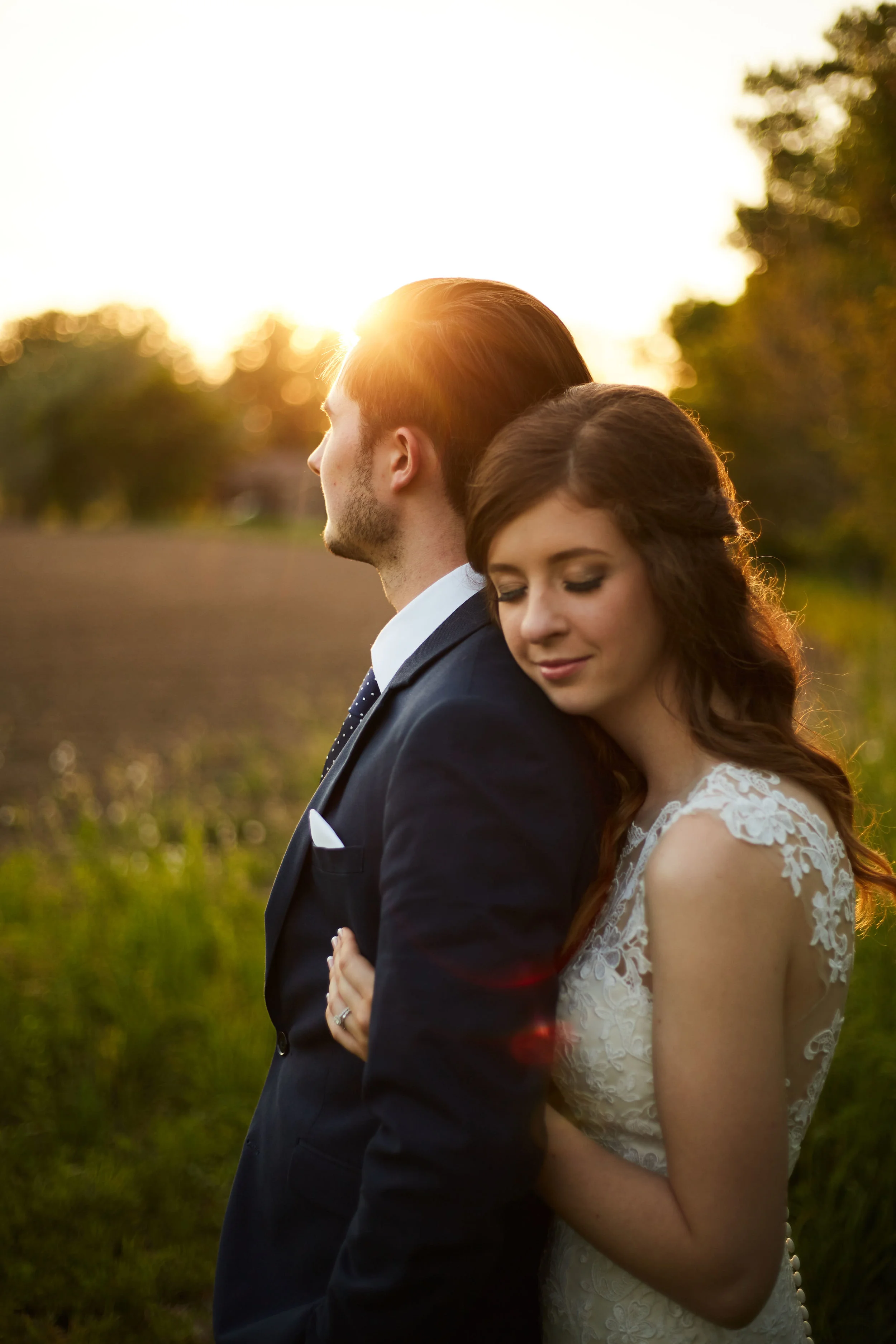 bloom-lake-barn-wedding-shafer-minnesota 2.jpg
