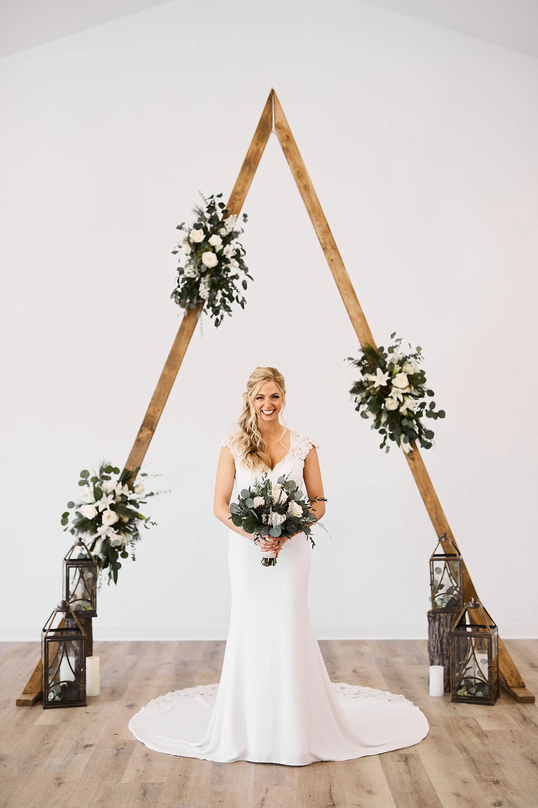 pinewood-winter-wedding-minnesota-brett-michelle_0048.jpg